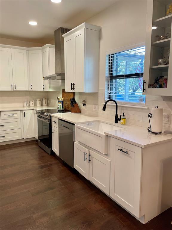705 Lisa DR