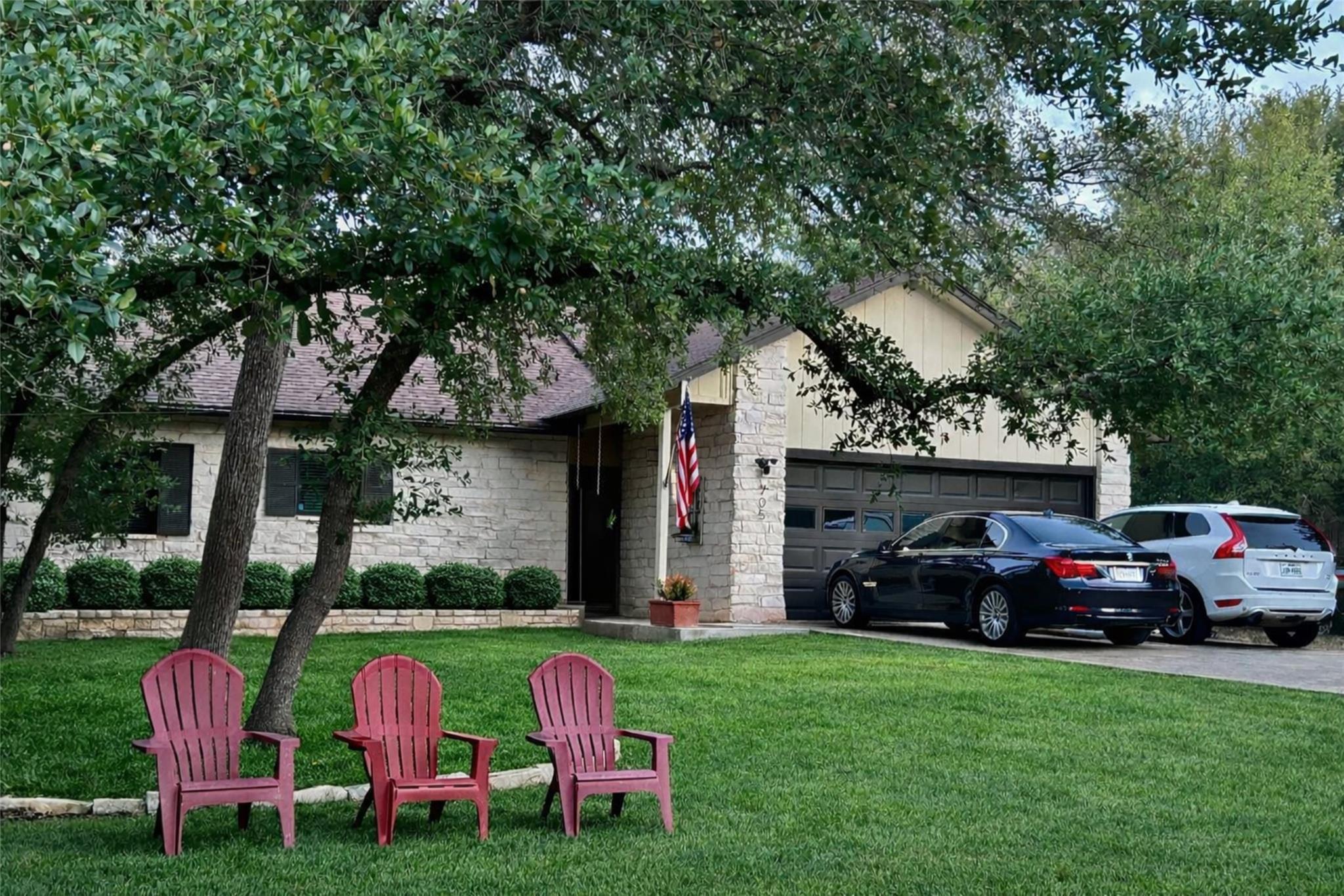 705 Lisa DR