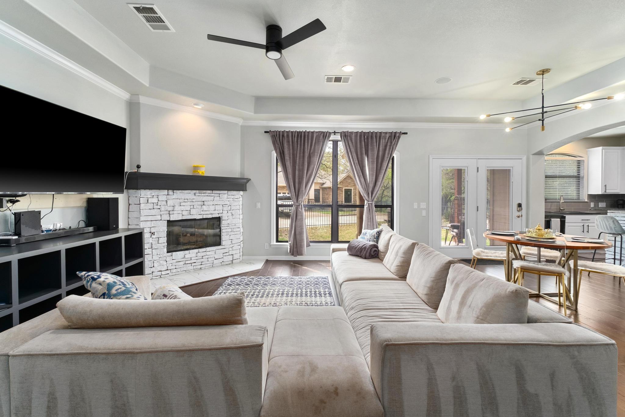 13700 Layton Loop