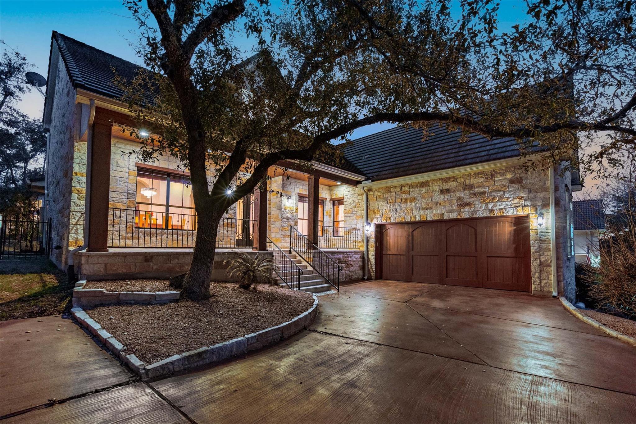 41 Tiburon DR