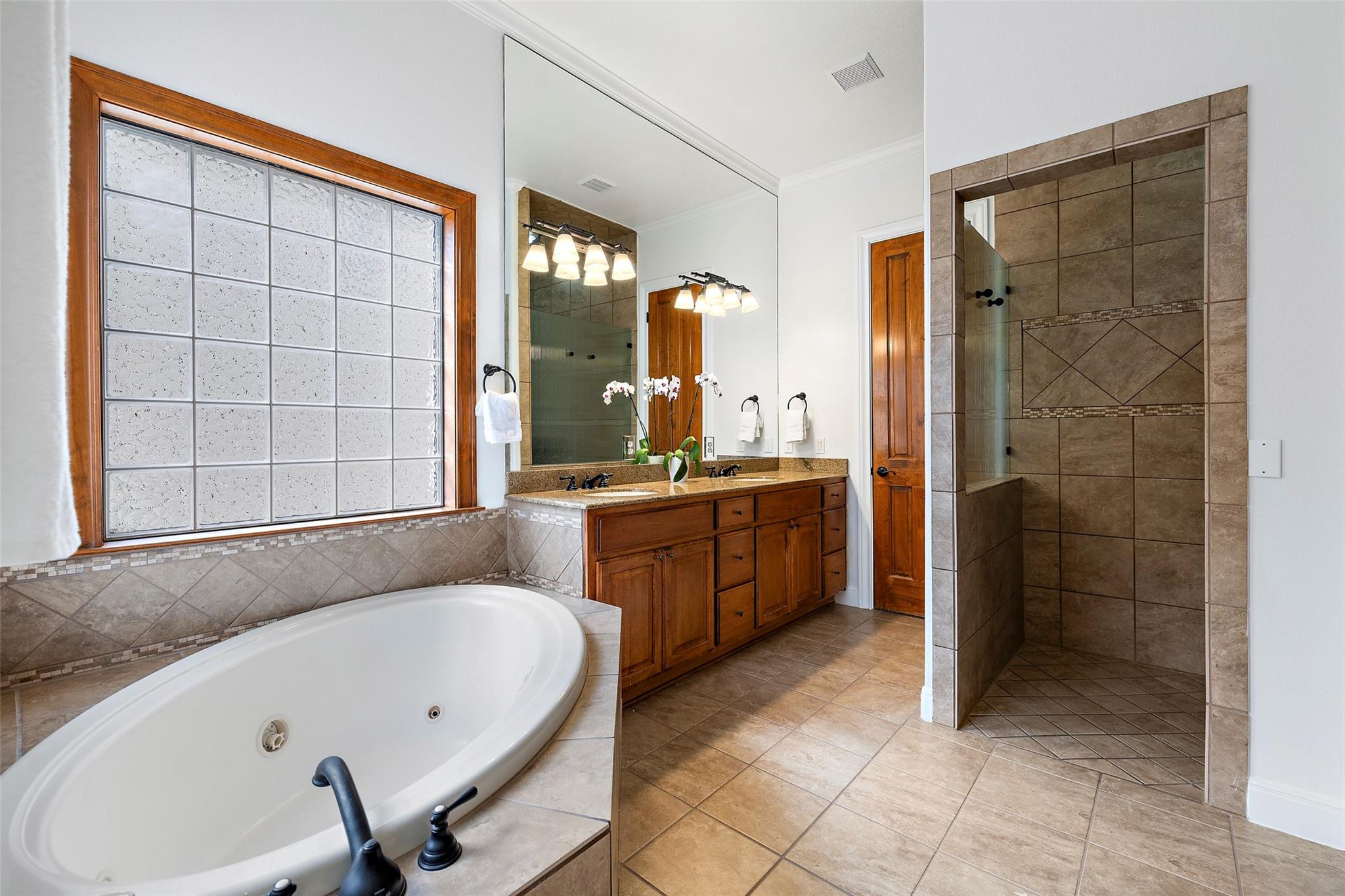 41 Tiburon DR