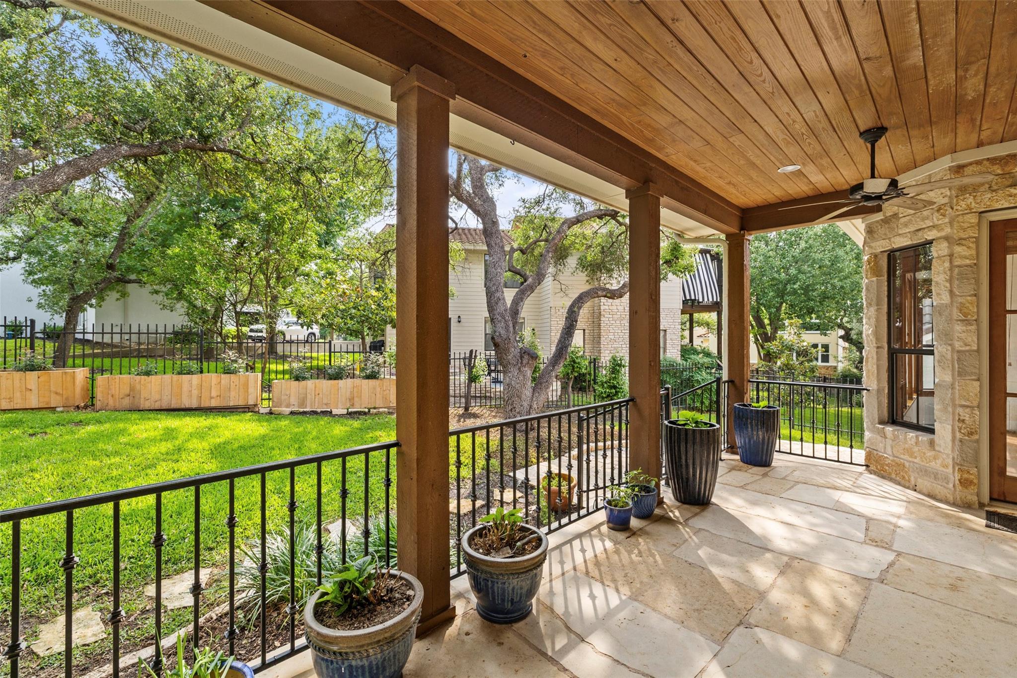 41 Tiburon DR