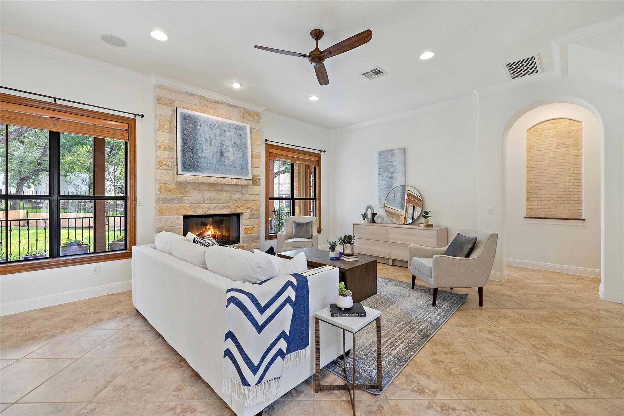 41 Tiburon DR