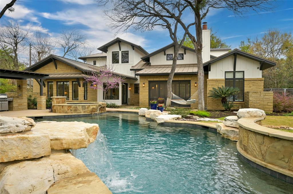 613 Rocky River RD