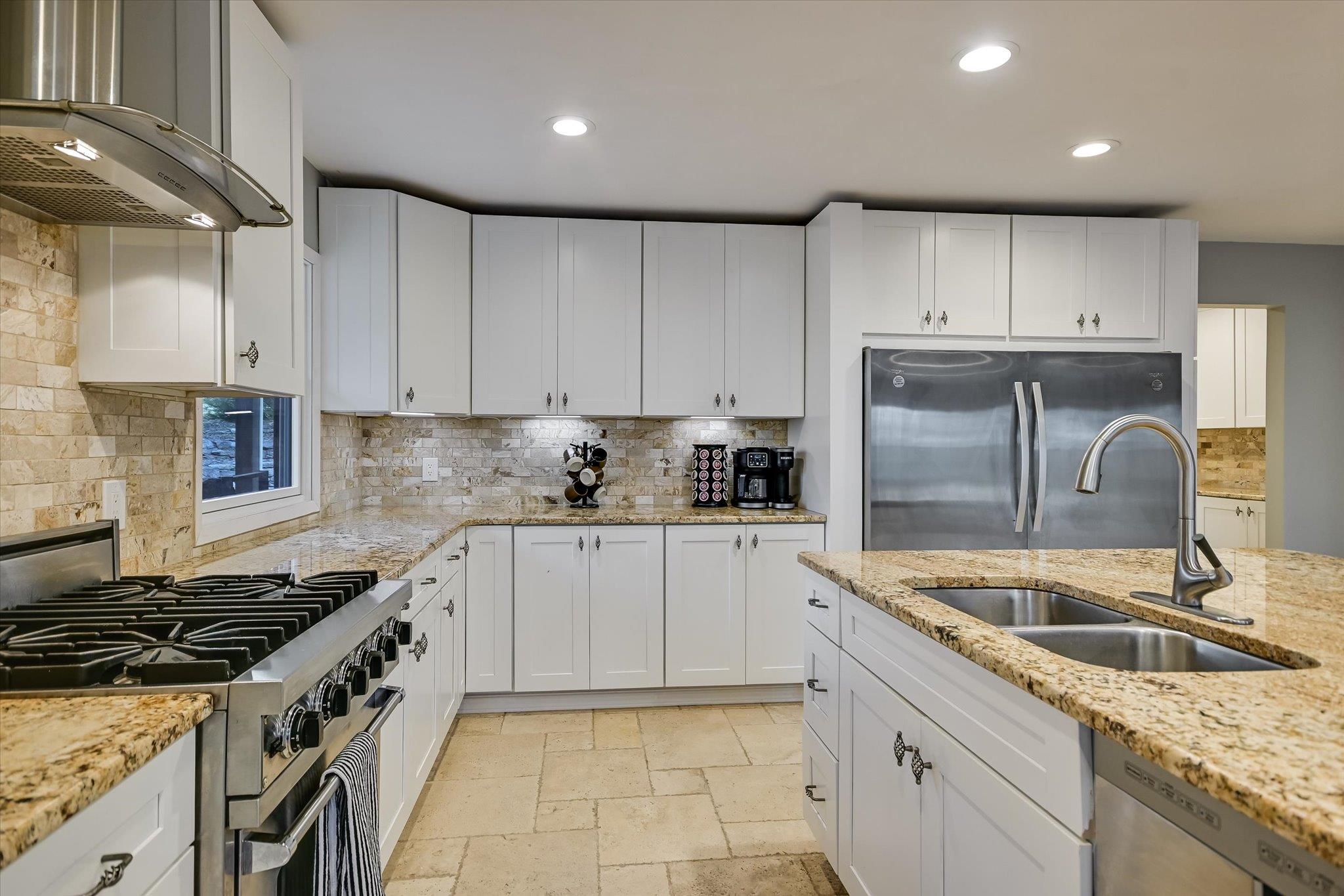 878 Ranch Road 2766