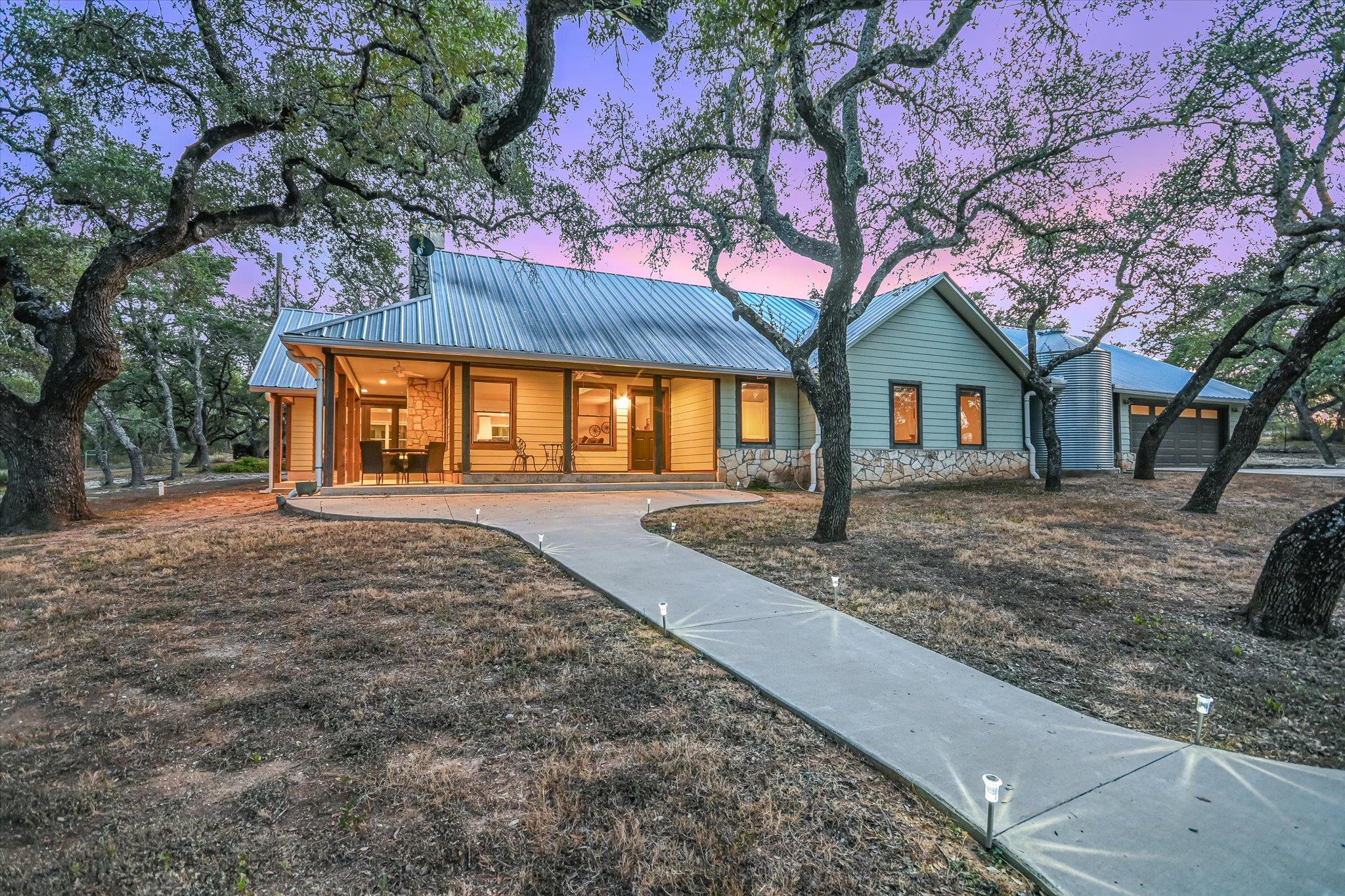 878 Ranch Road 2766