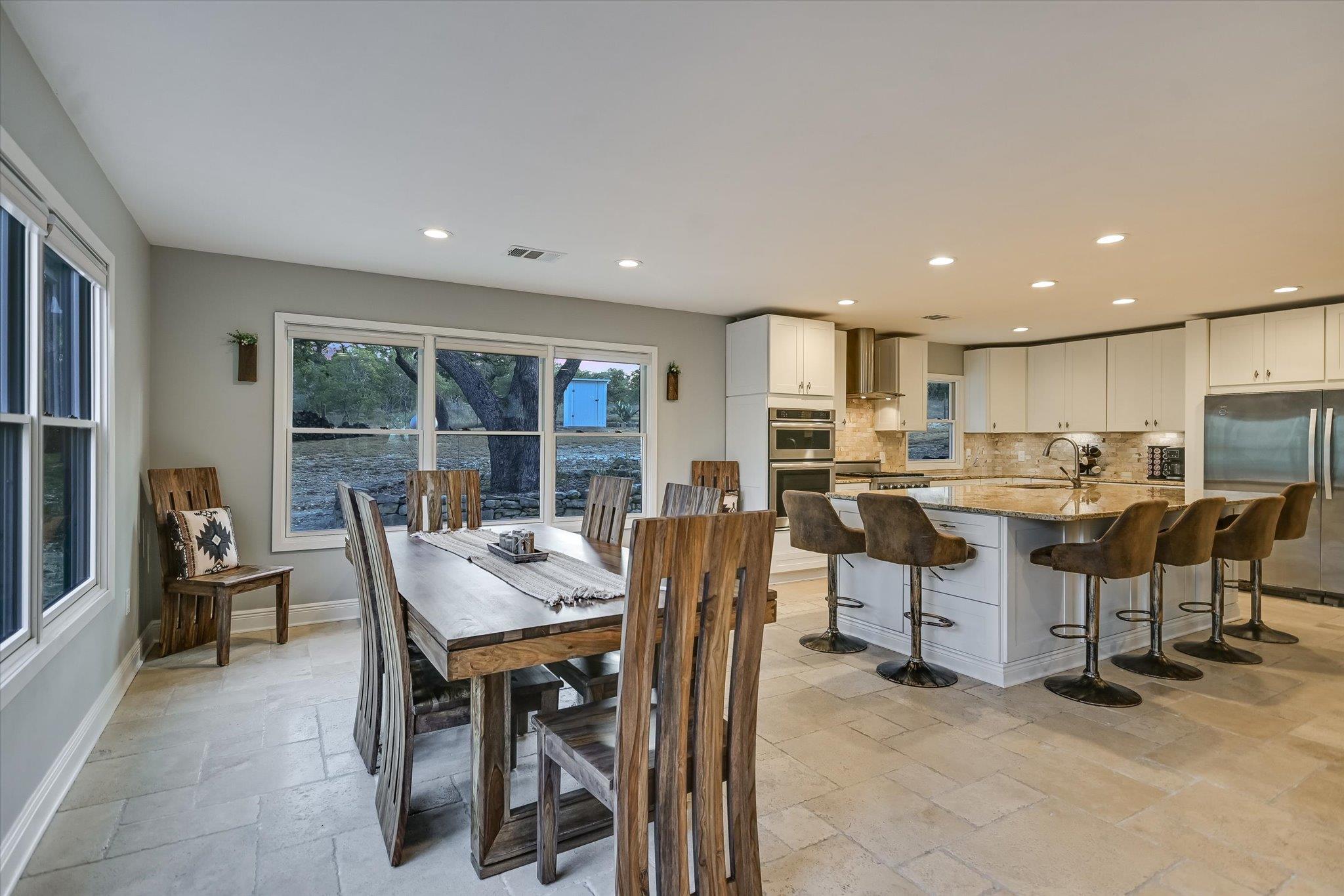 878 Ranch Road 2766
