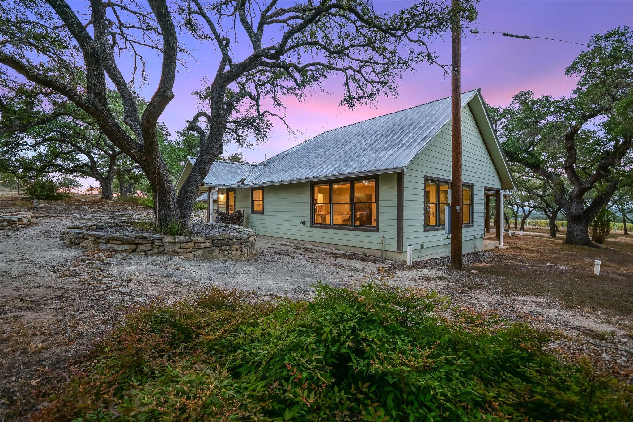 878 Ranch Road 2766