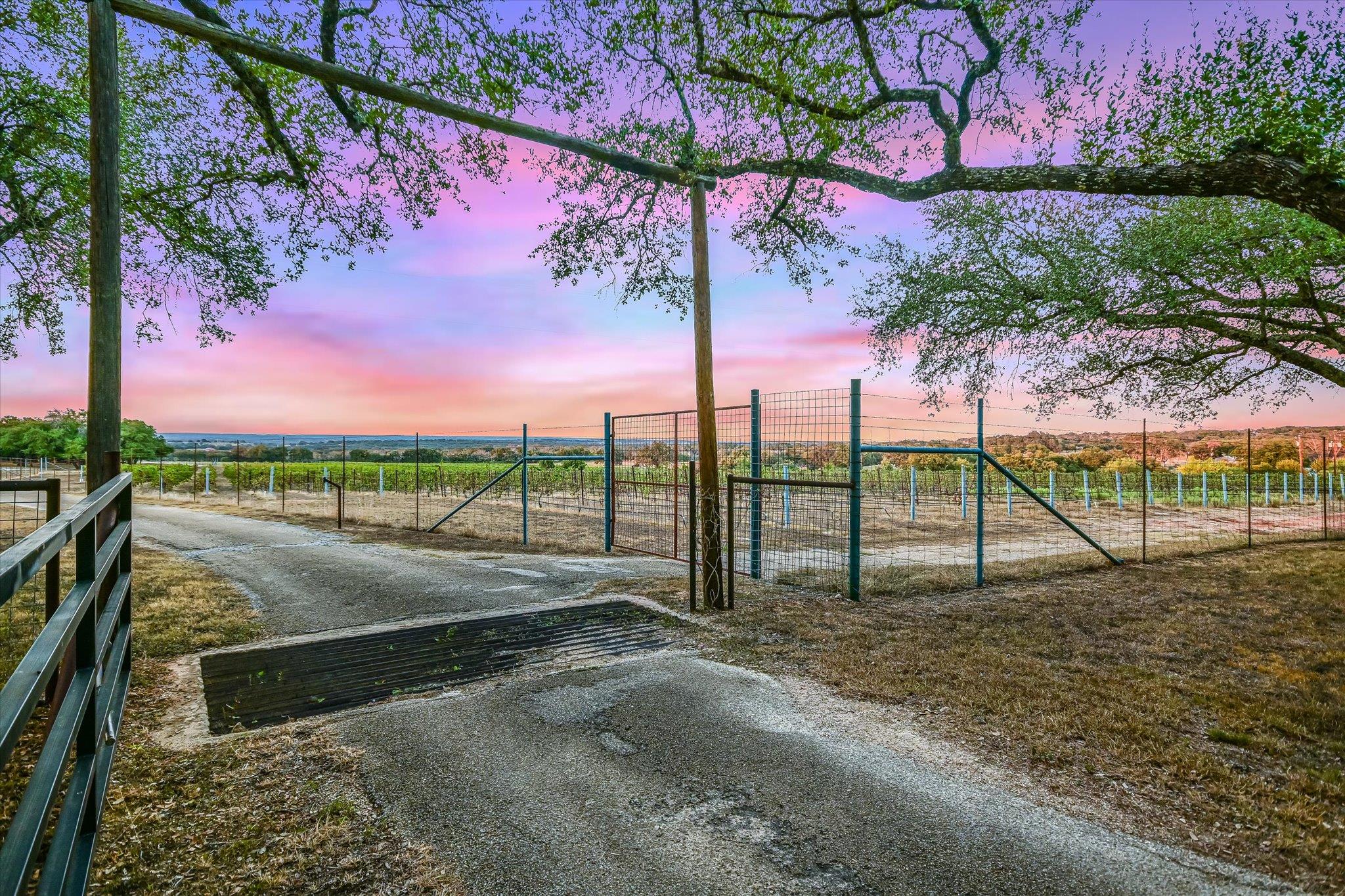 878 Ranch Road 2766
