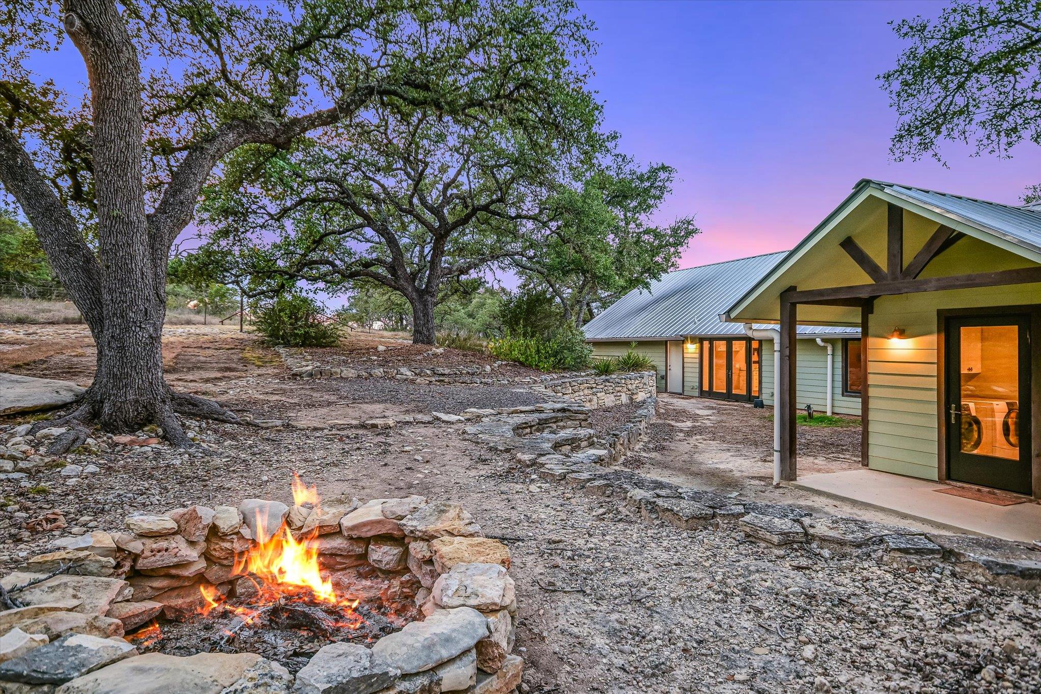 878 Ranch Road 2766