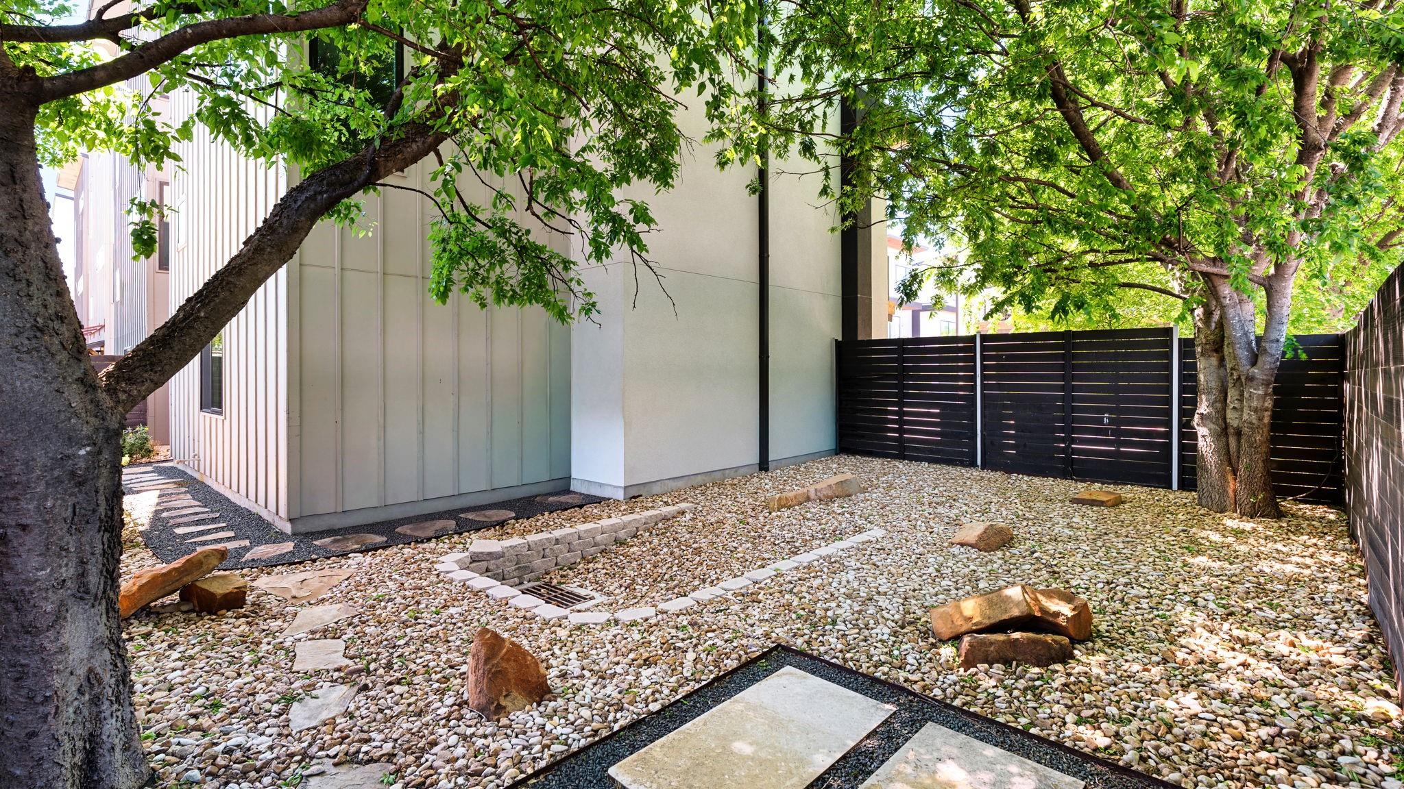 5605 Sunshine DR # 11