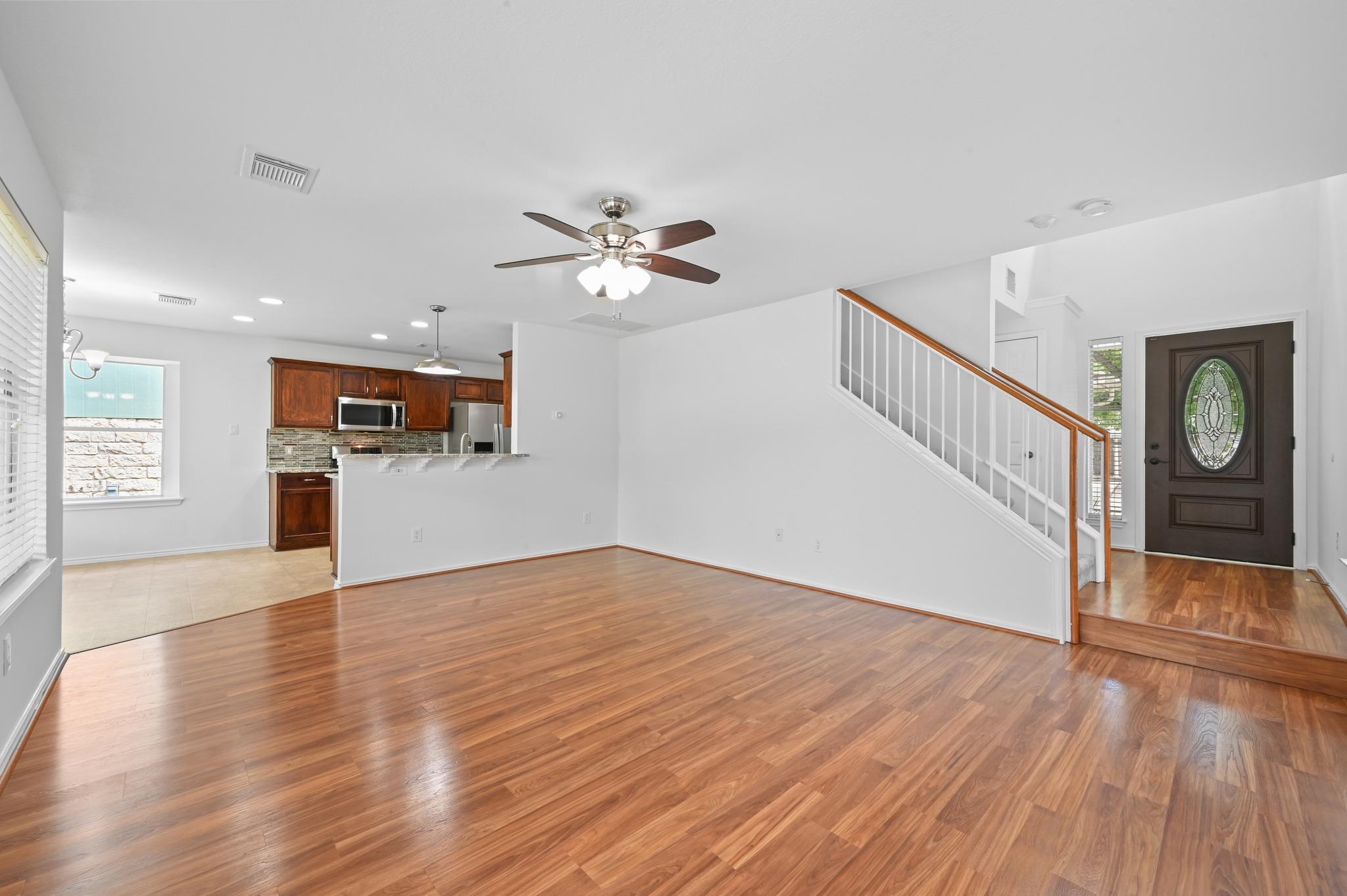 11213 Jim Thorpe LN