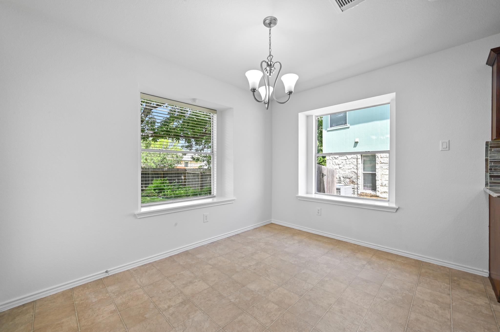 11213 Jim Thorpe LN