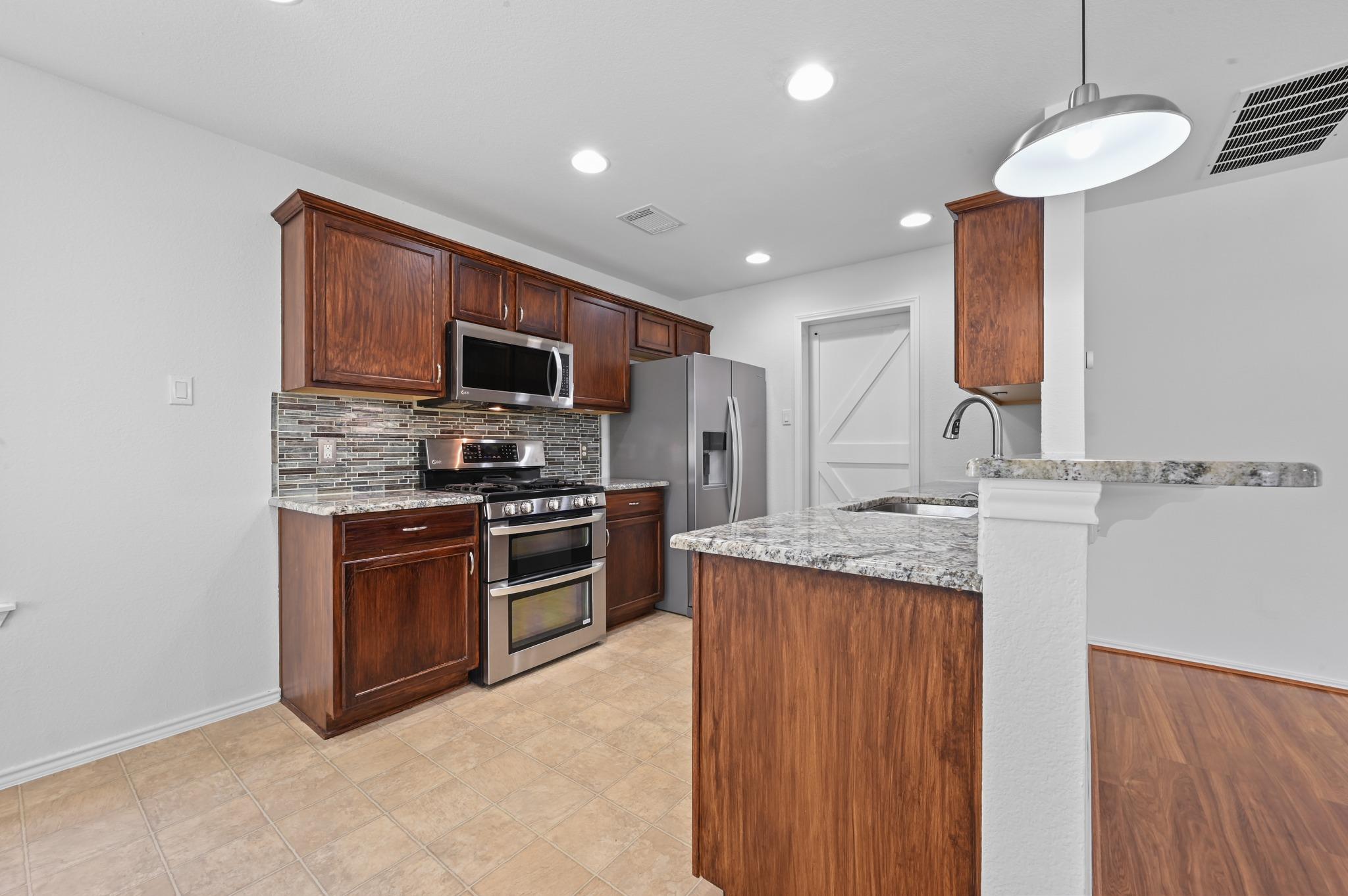 11213 Jim Thorpe LN