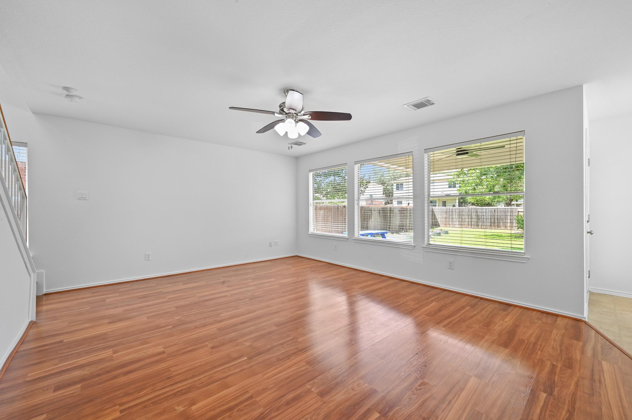 11213 Jim Thorpe LN