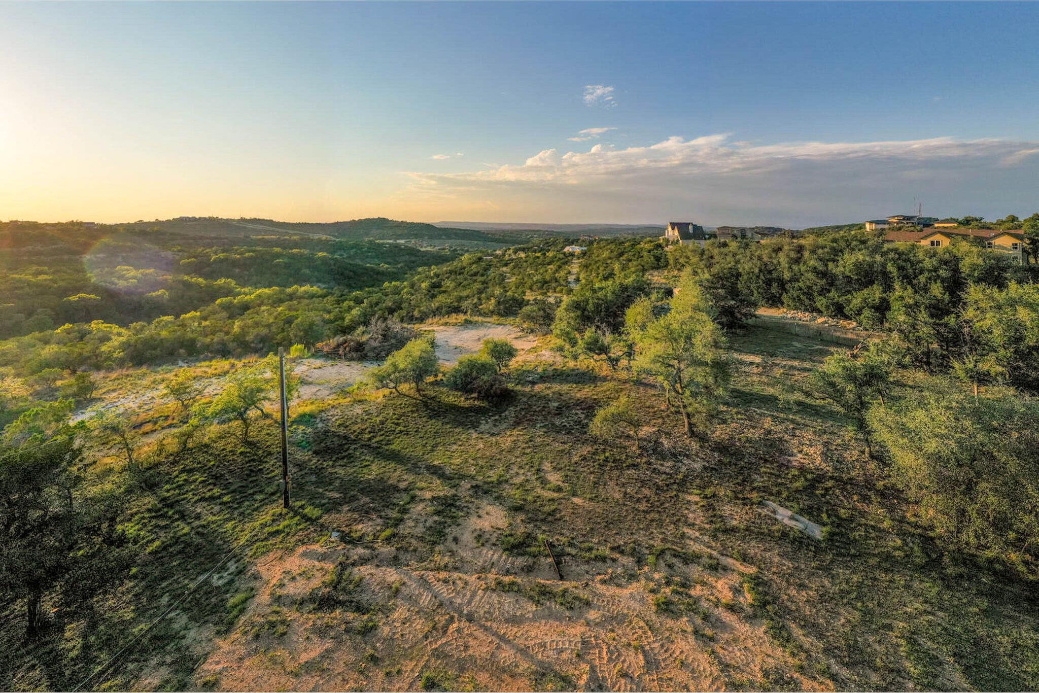 1008 Bell Springs RD