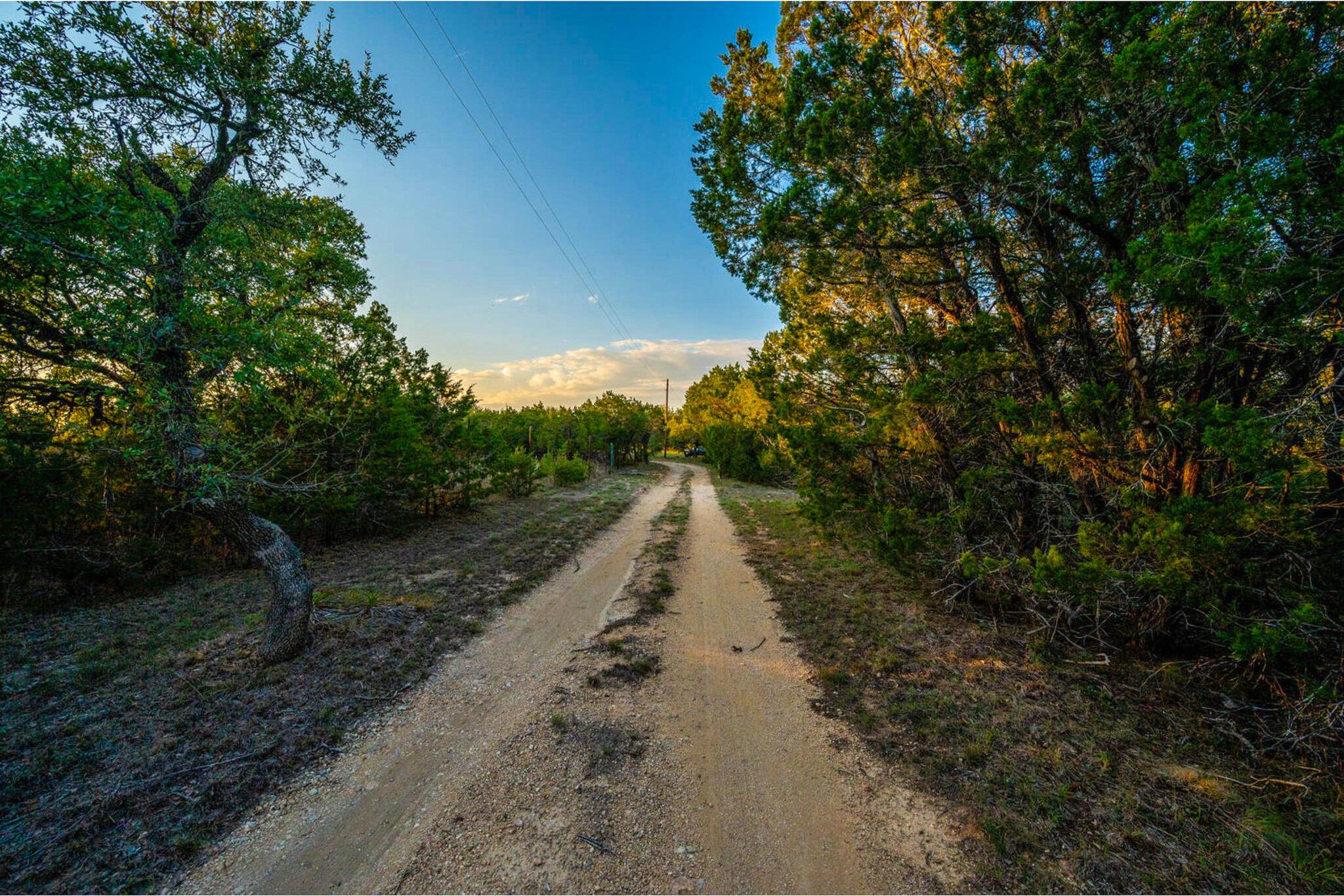 1008 Bell Springs RD