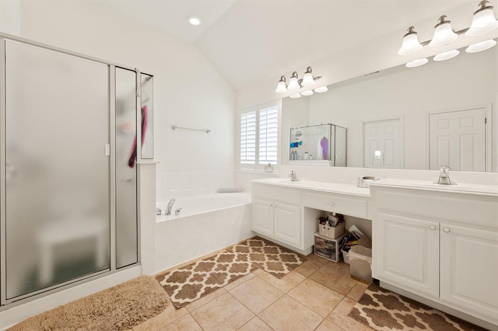 7213 Roaring Springs DR