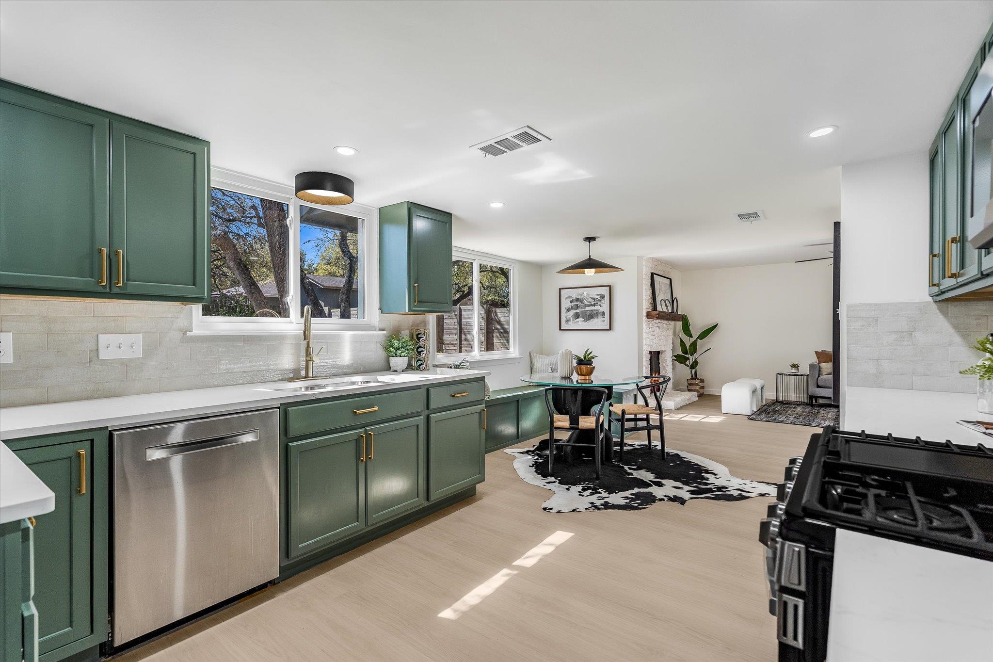 3309 Harpers Ferry LN