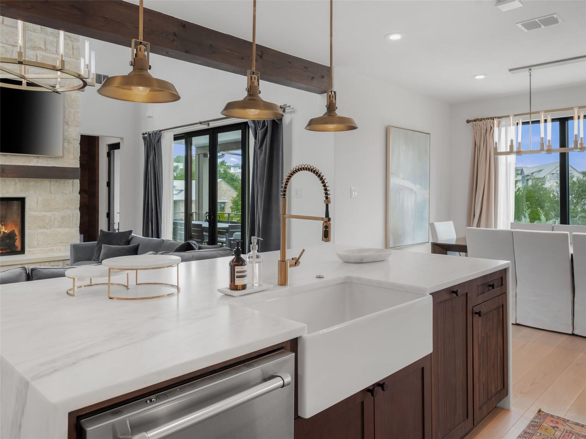 505 Mission Bell CV