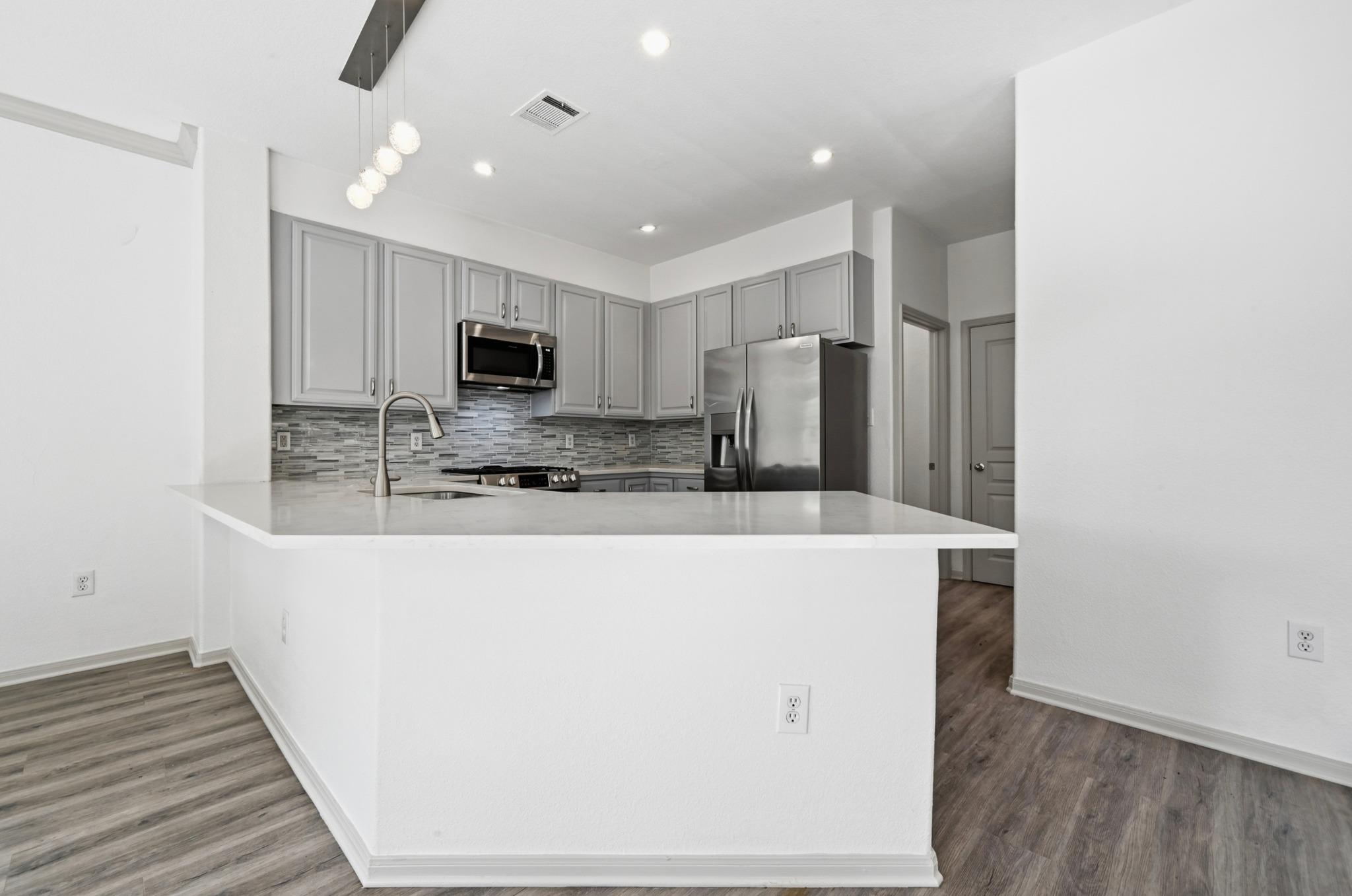 4620 W William Cannon DR # 12