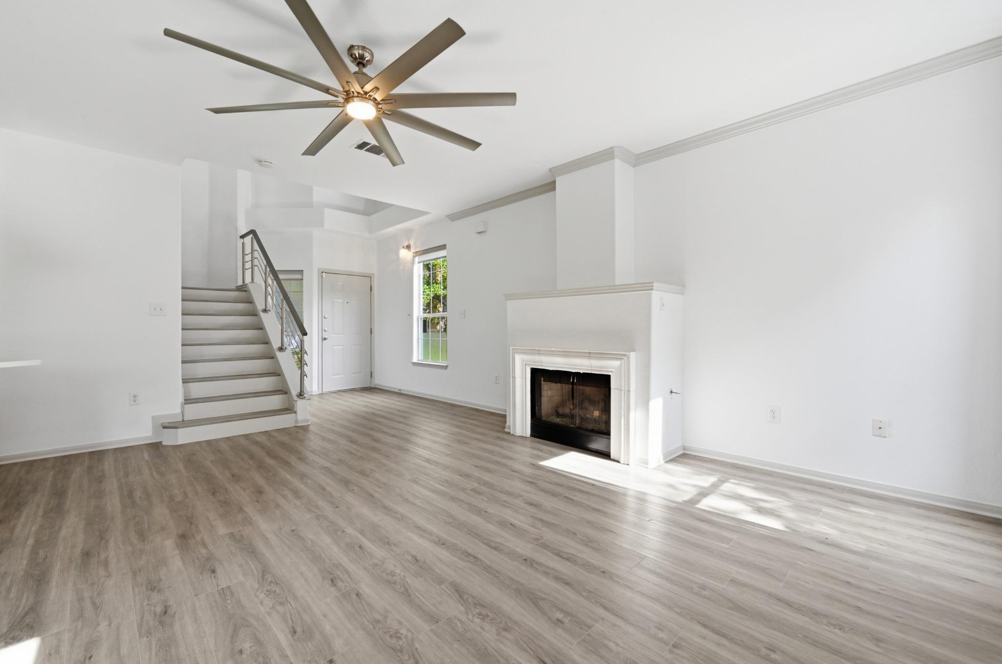 4620 W William Cannon DR # 12
