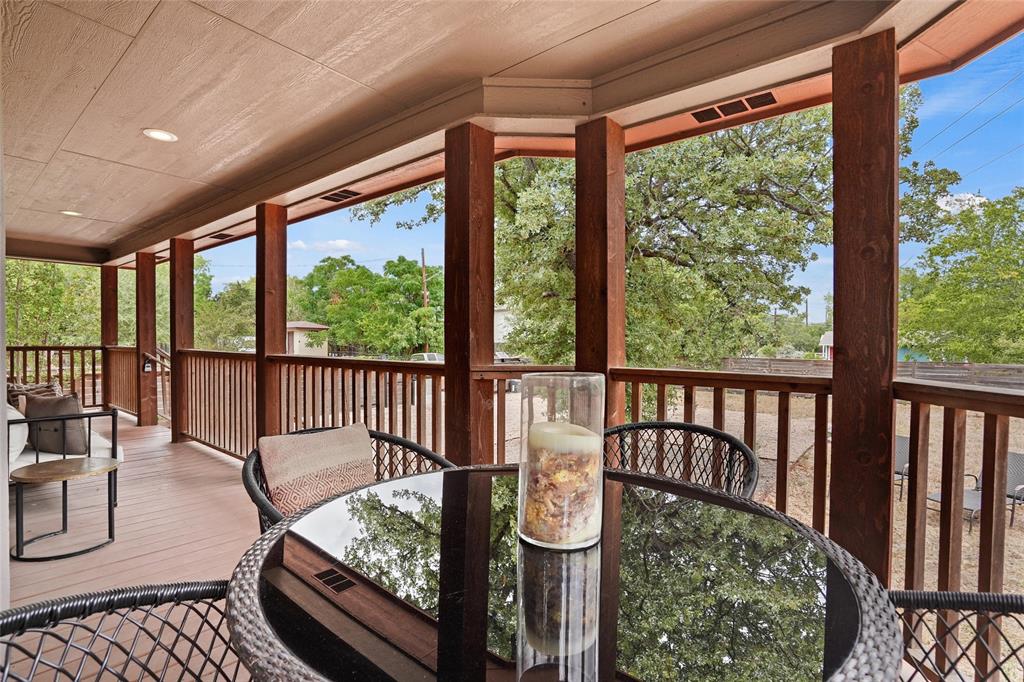 1127 Nickols Ave