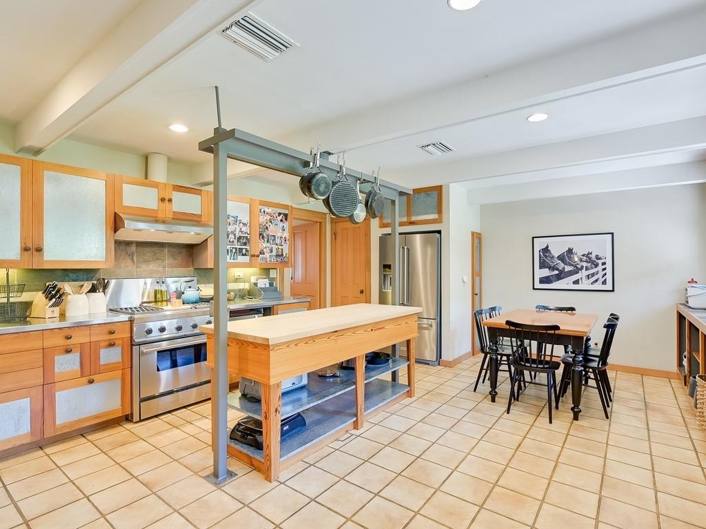 408 Westwood TER