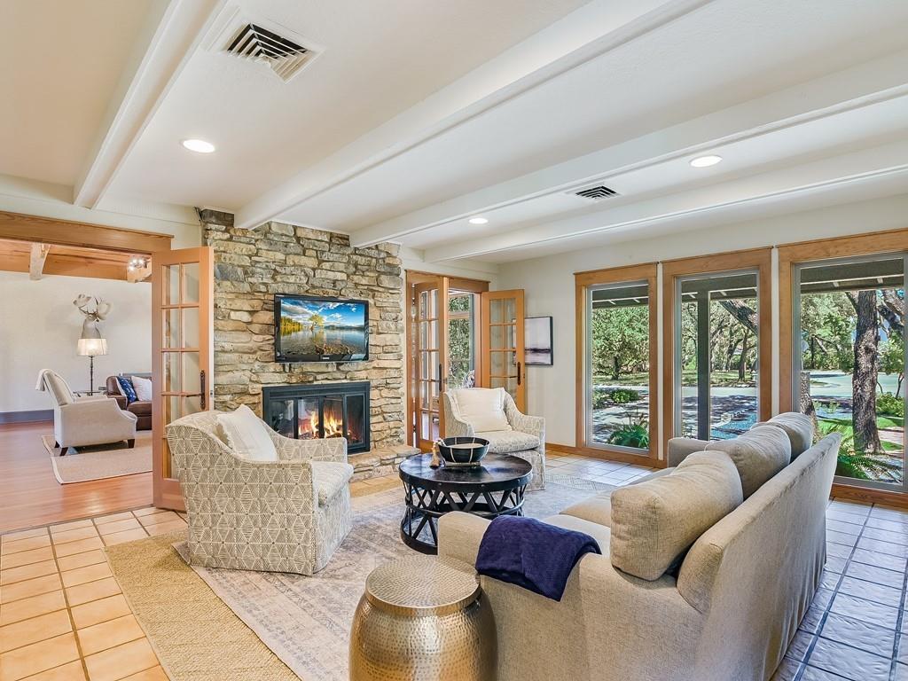 408 Westwood TER
