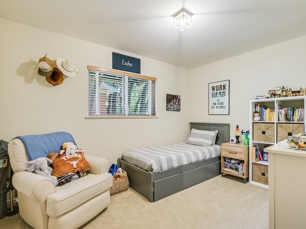 408 Westwood TER