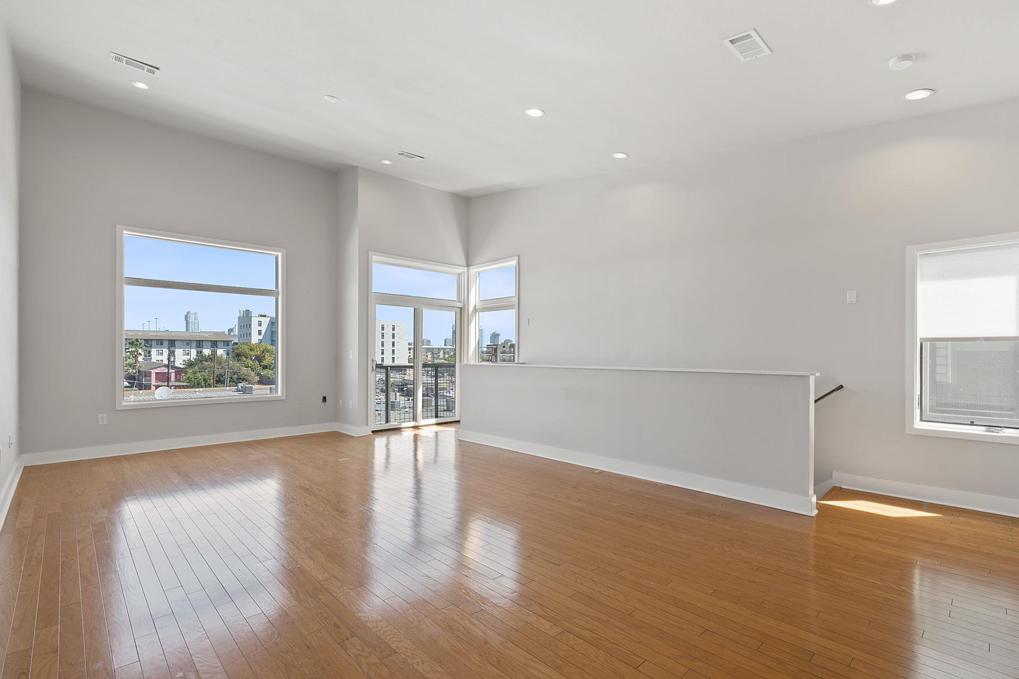 1702 S Lamar BLVD # 6