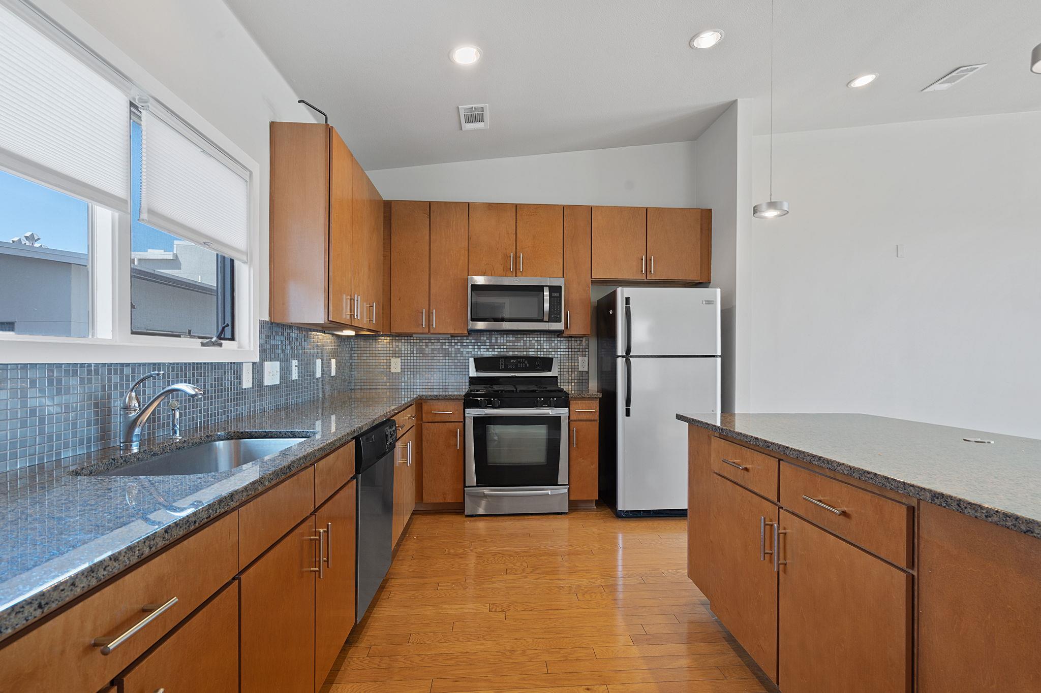 1702 S Lamar BLVD # 6