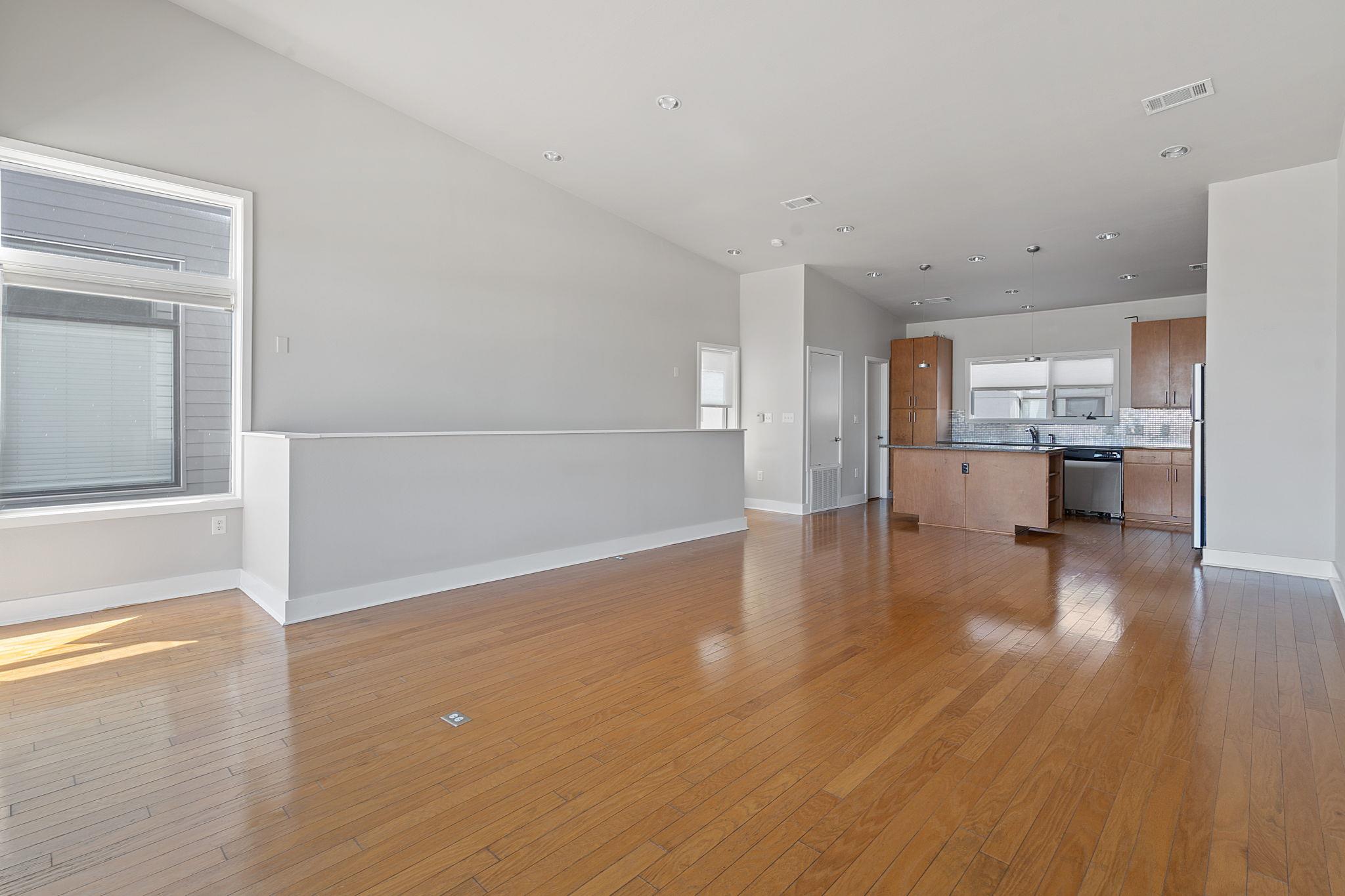 1702 S Lamar BLVD # 6