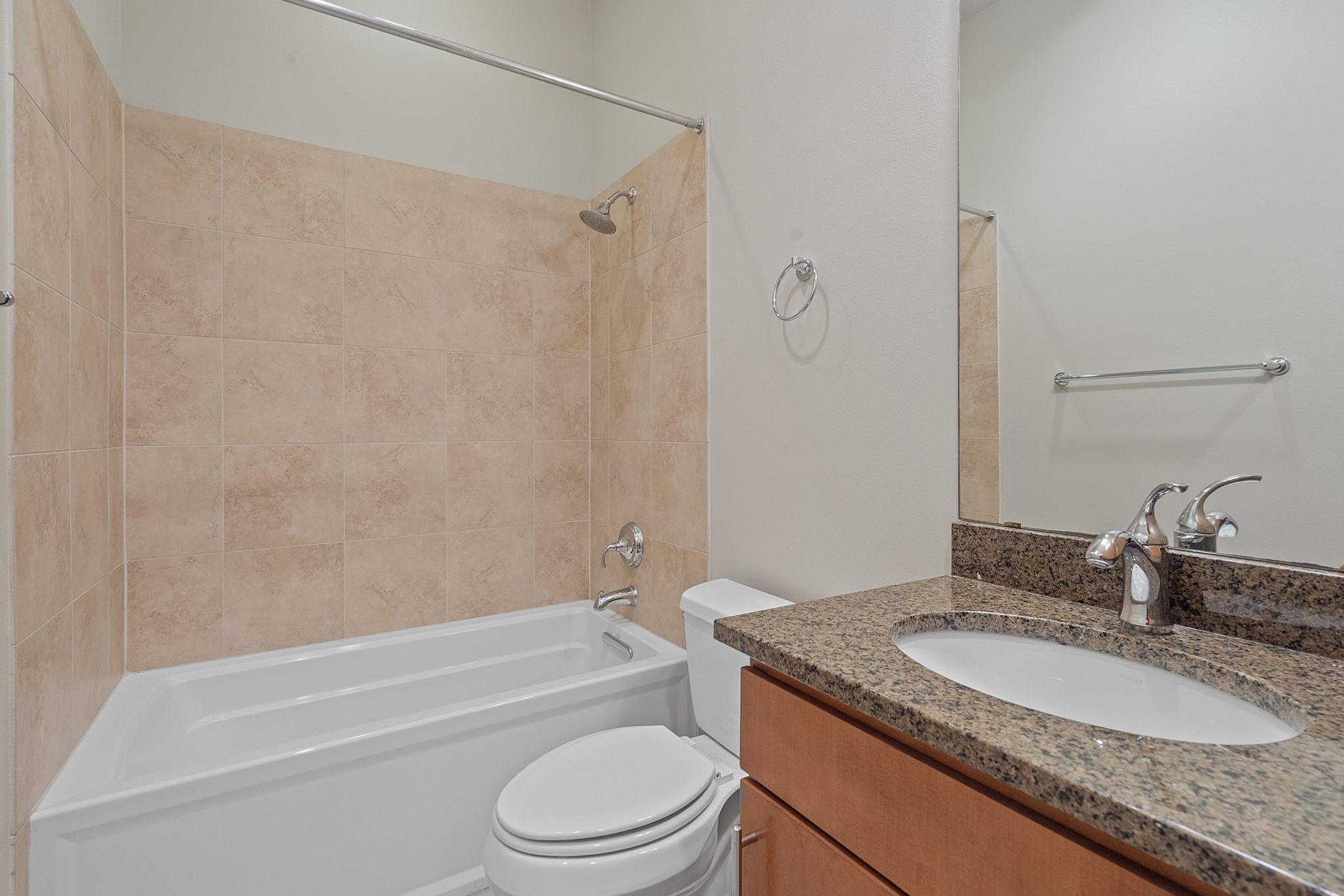 1702 S Lamar BLVD # 6