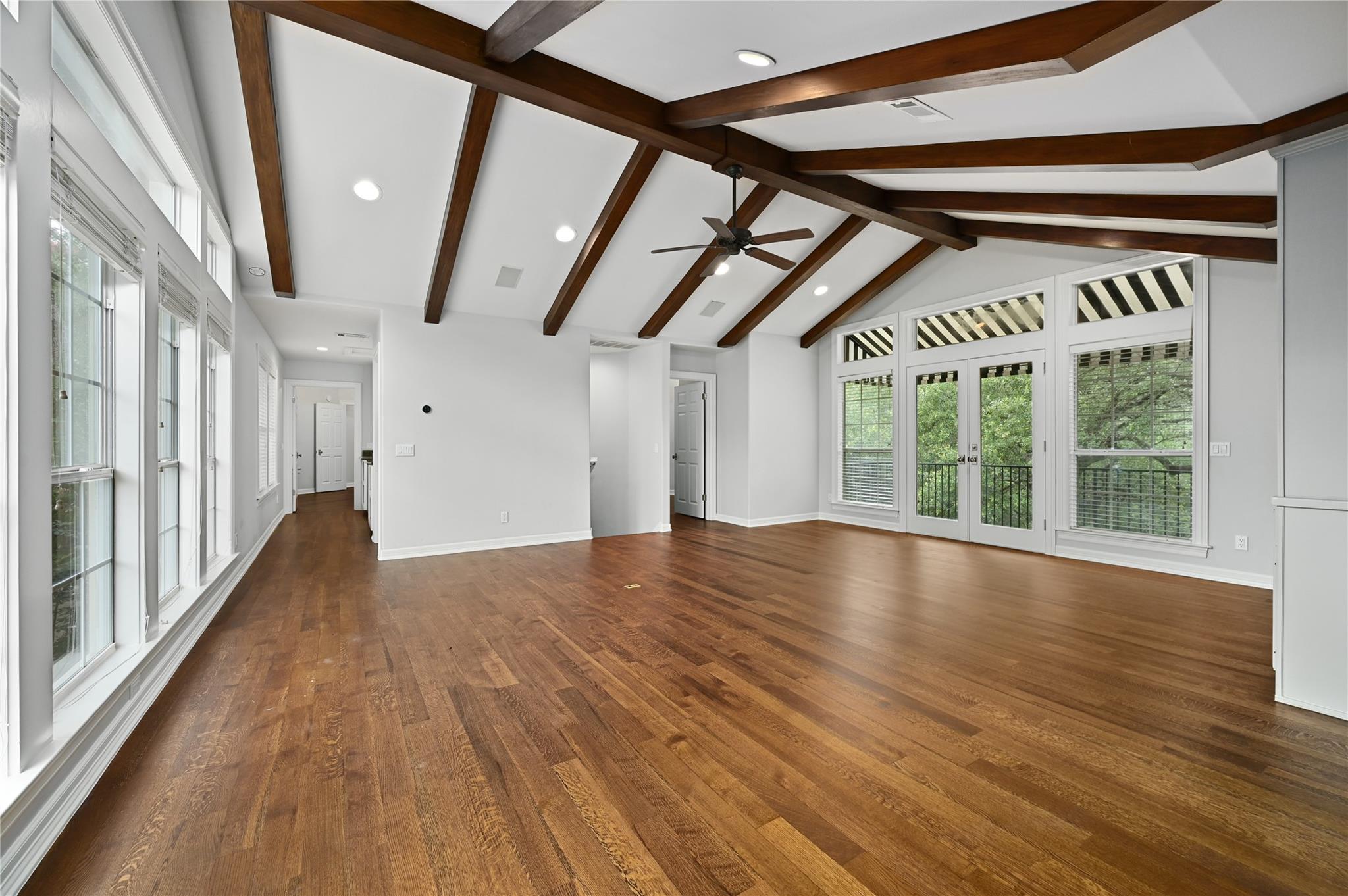 2704 Regents PARK