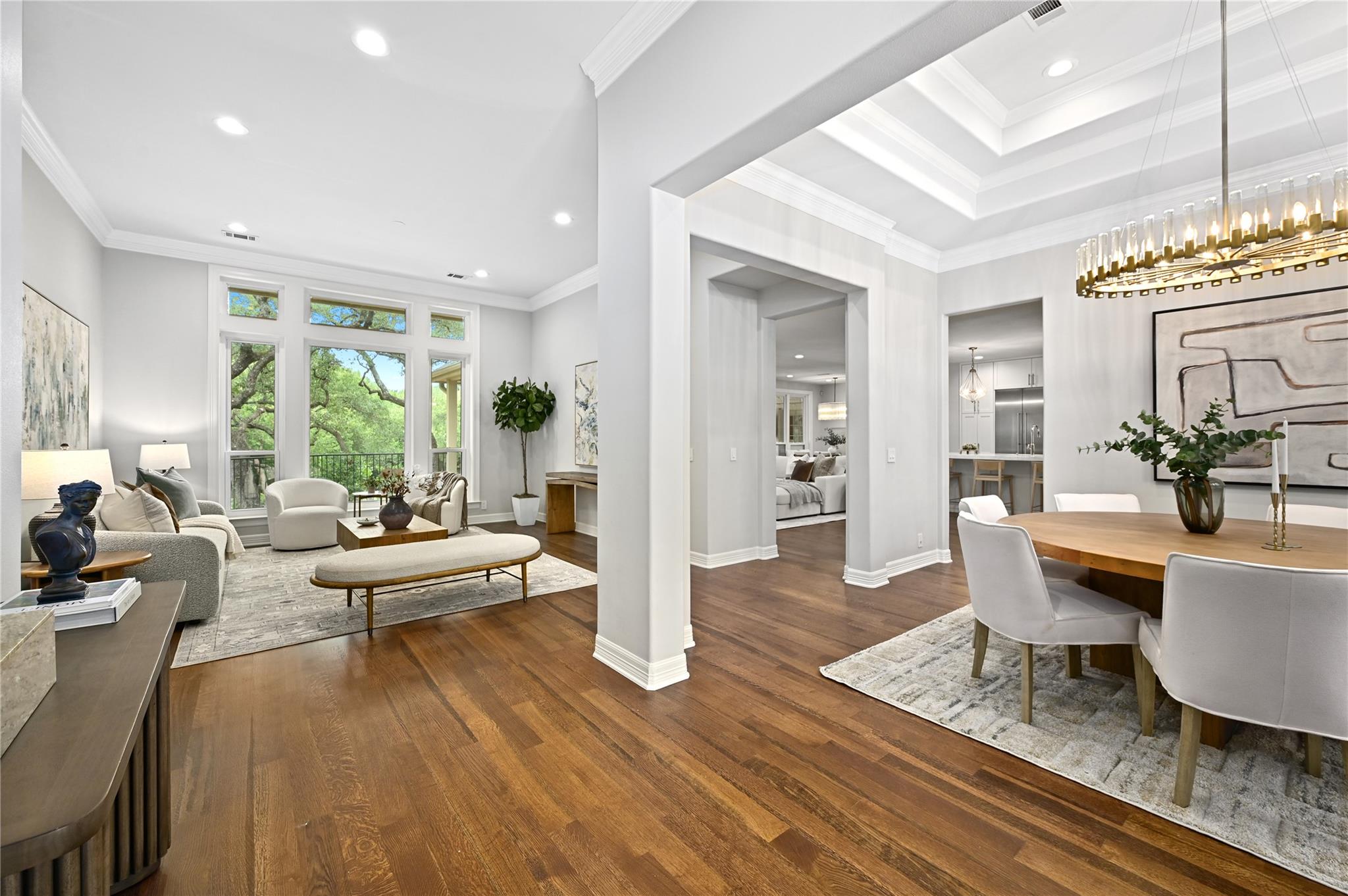 2704 Regents PARK