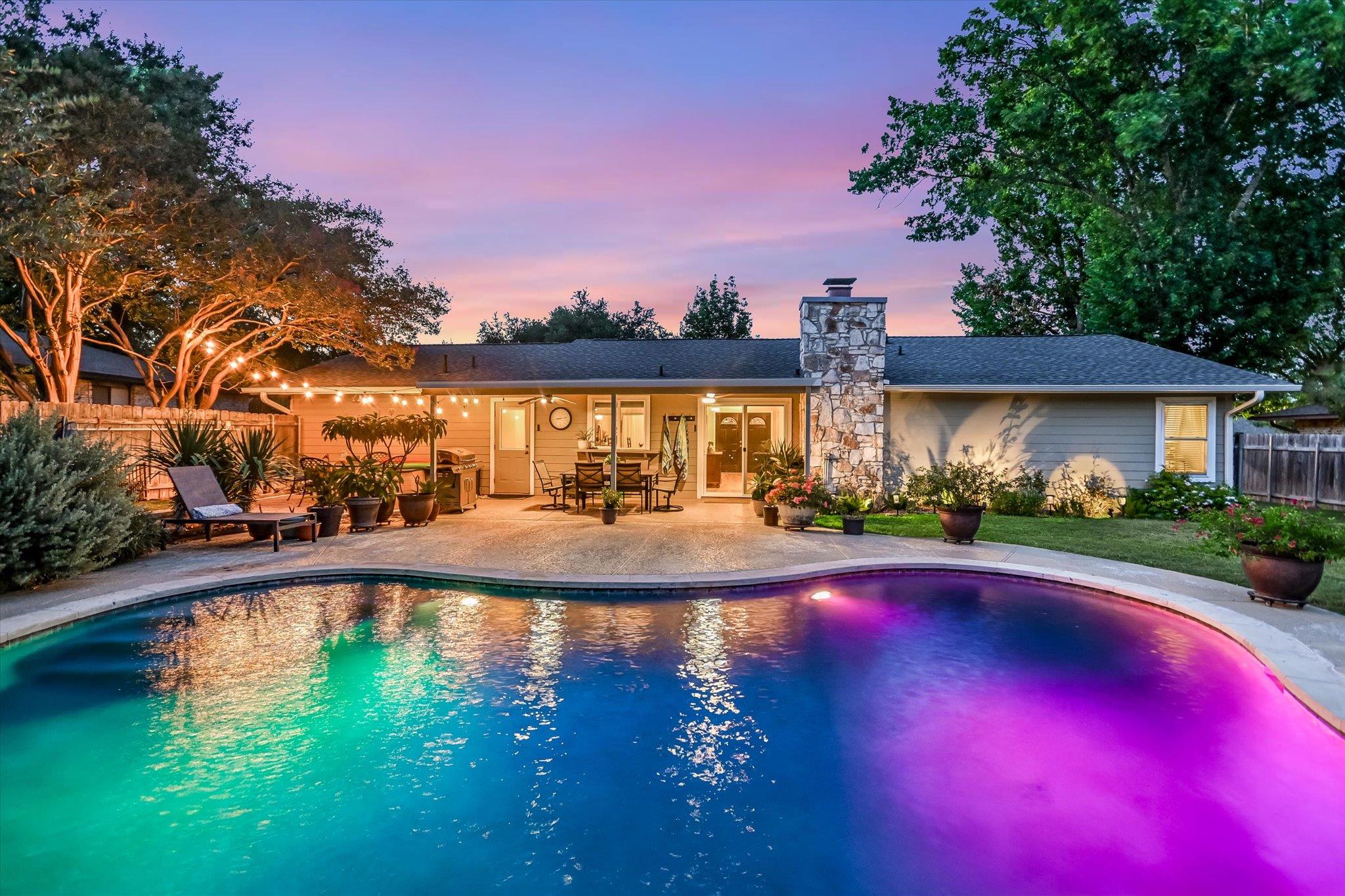 10909 Rustic Manor LN