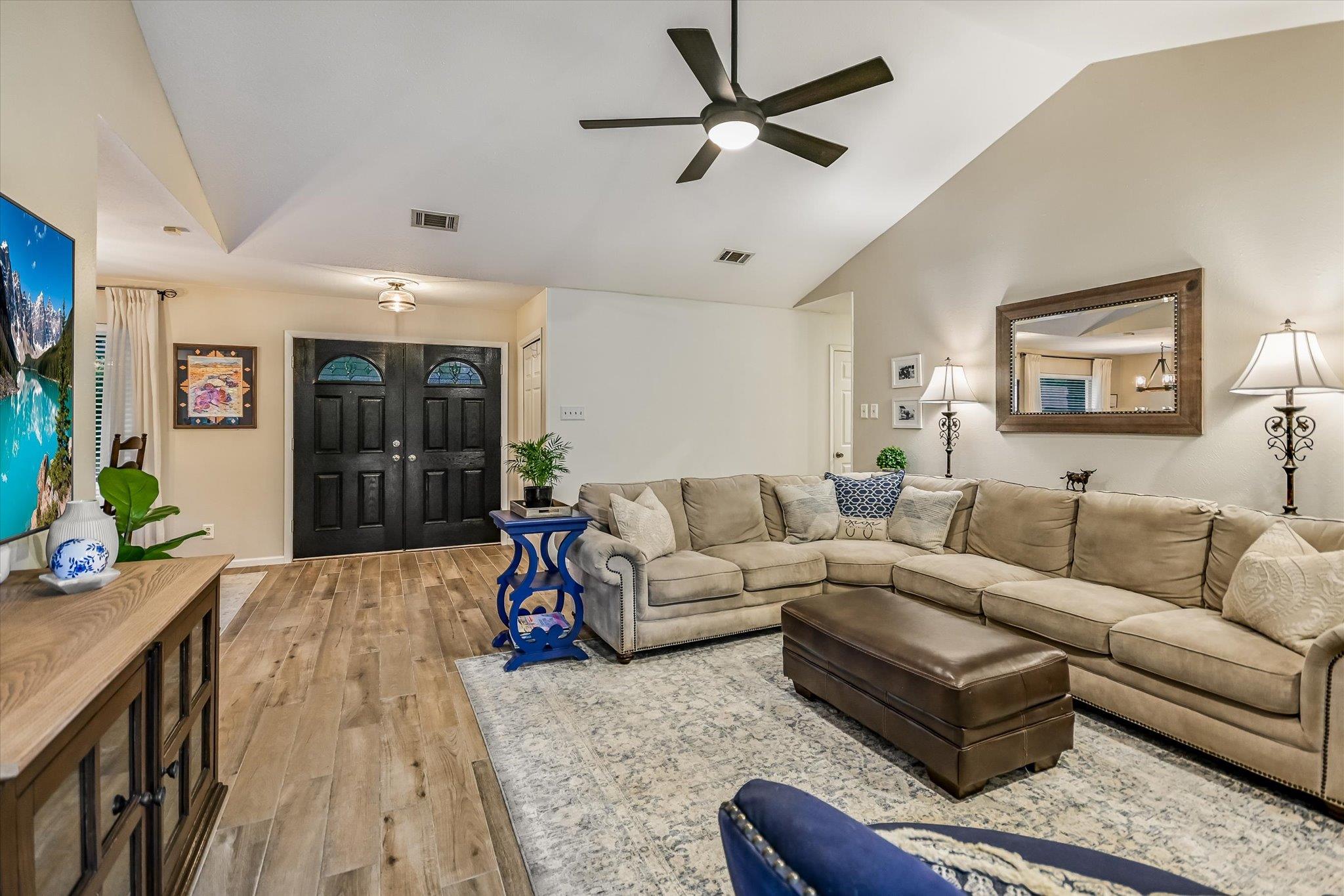 10909 Rustic Manor LN