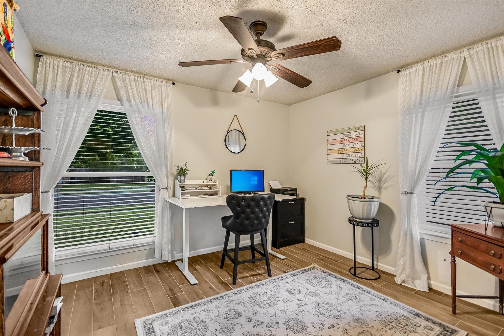 10909 Rustic Manor LN
