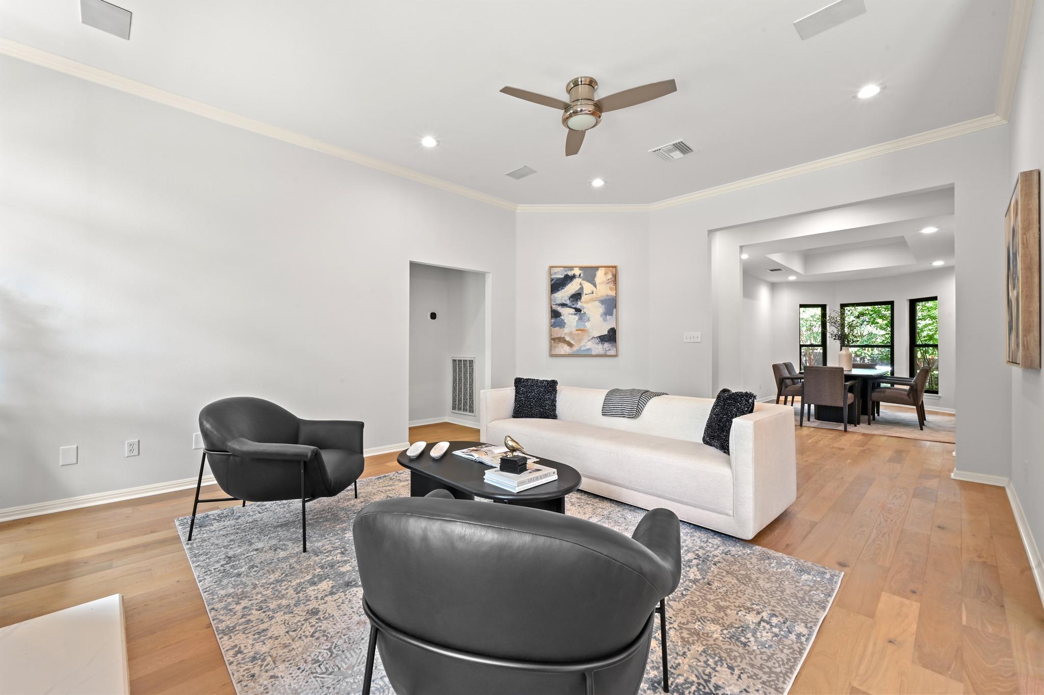 1107 Bowie RD