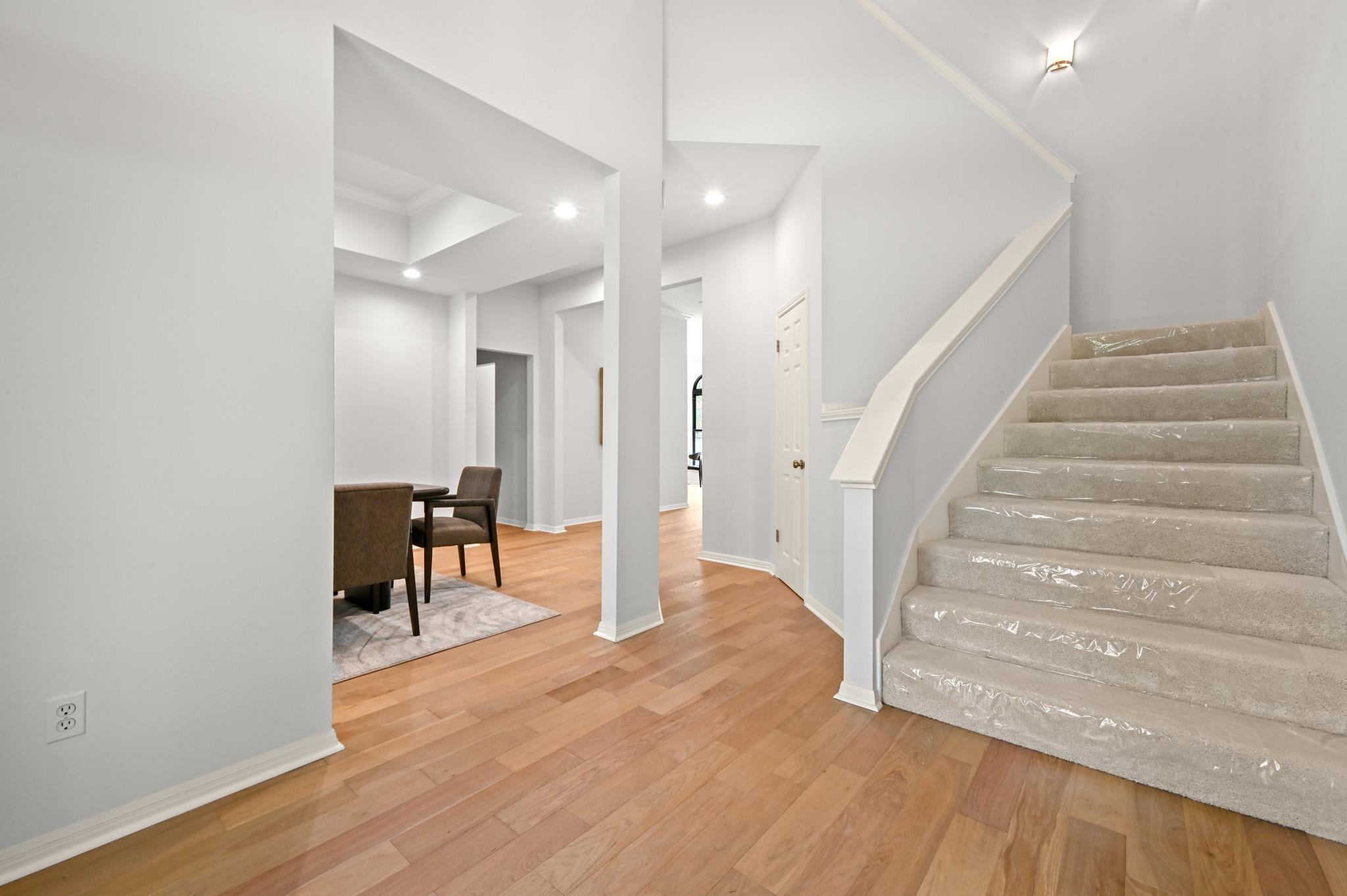 1107 Bowie RD
