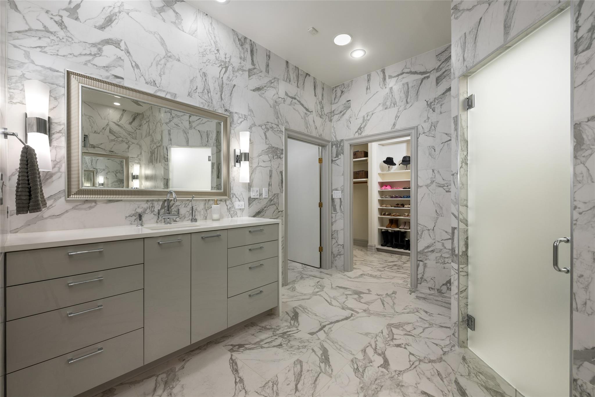 5901 Inter Council CV