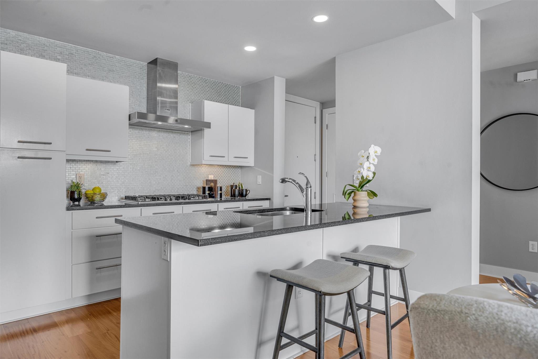 210 Lee Barton DR # 417