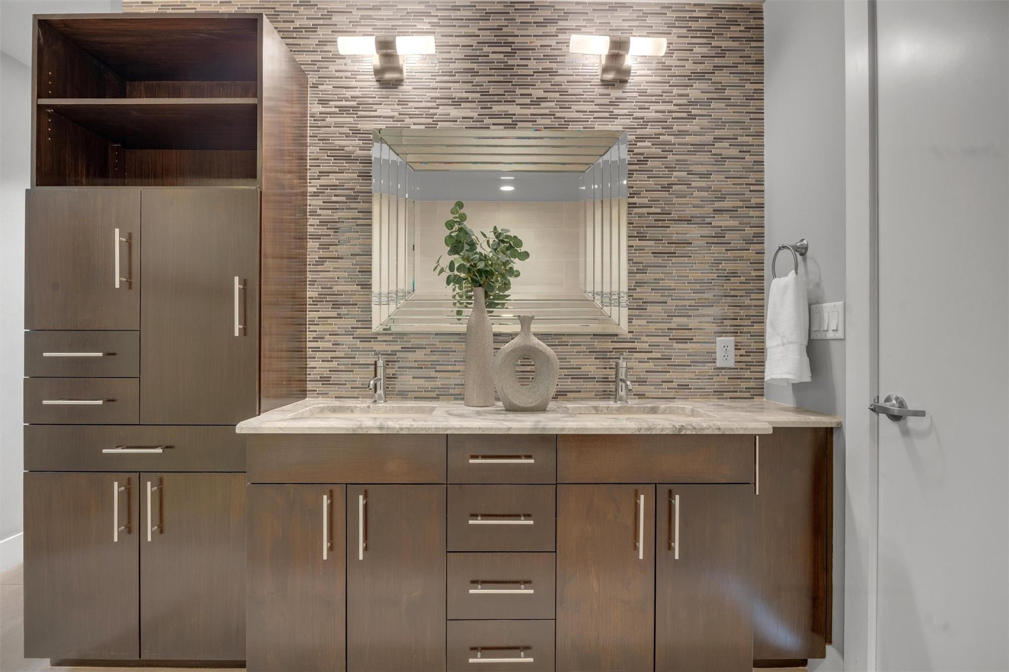 210 Lee Barton DR # 417