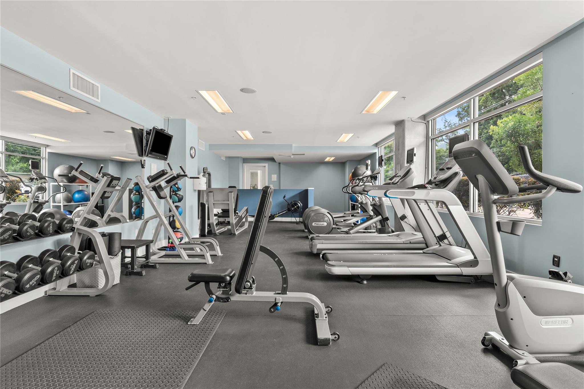 210 Lee Barton DR # 417