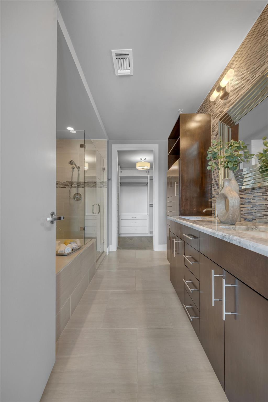 210 Lee Barton DR # 417