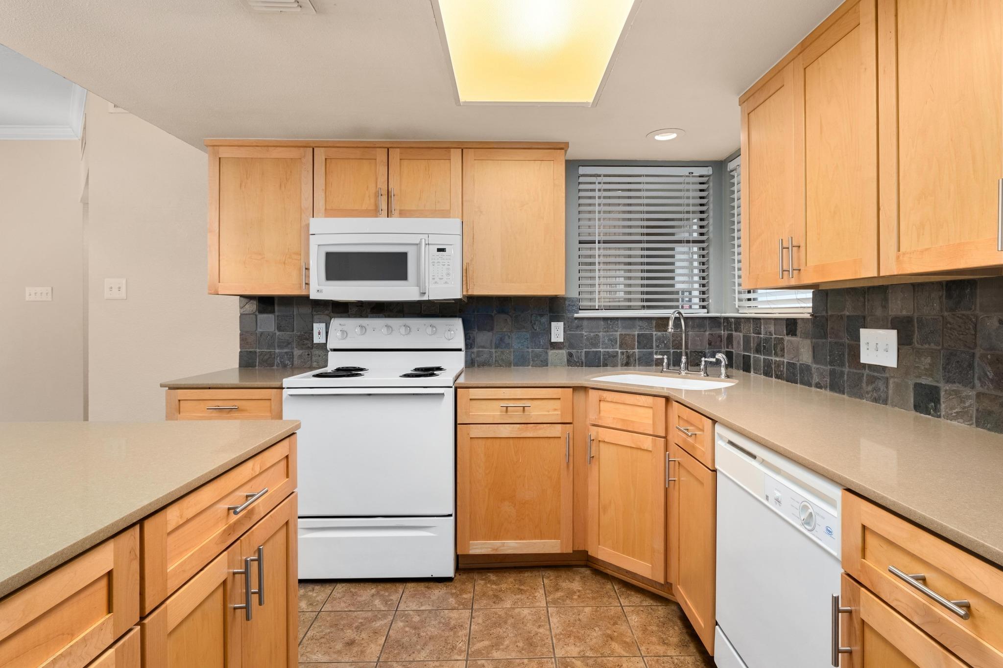 1411 Norwalk LN # 104