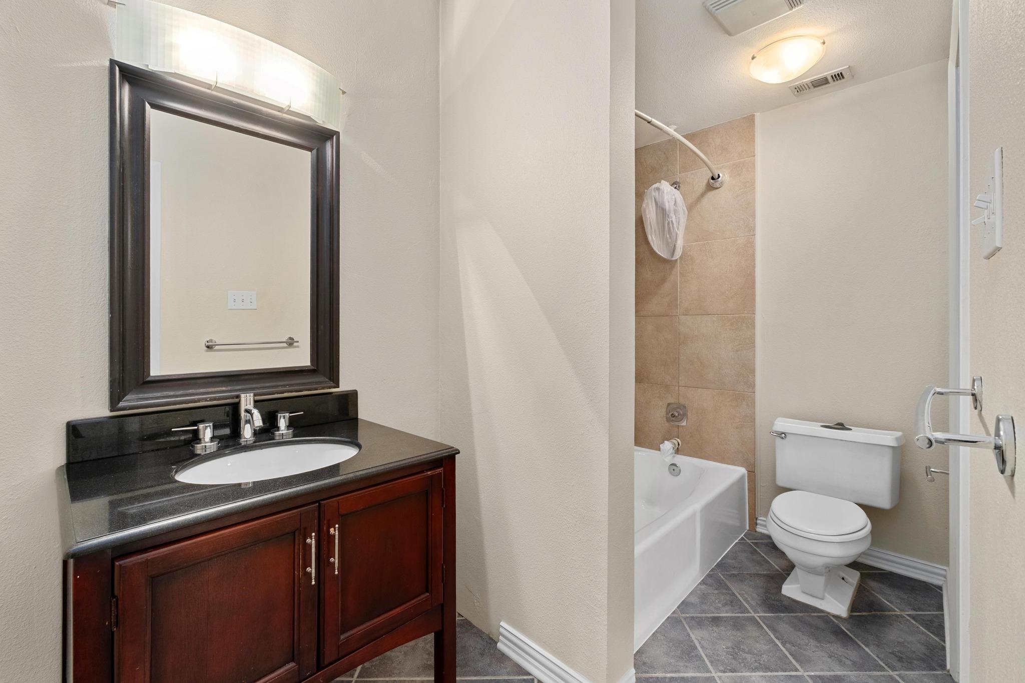1411 Norwalk LN # 104