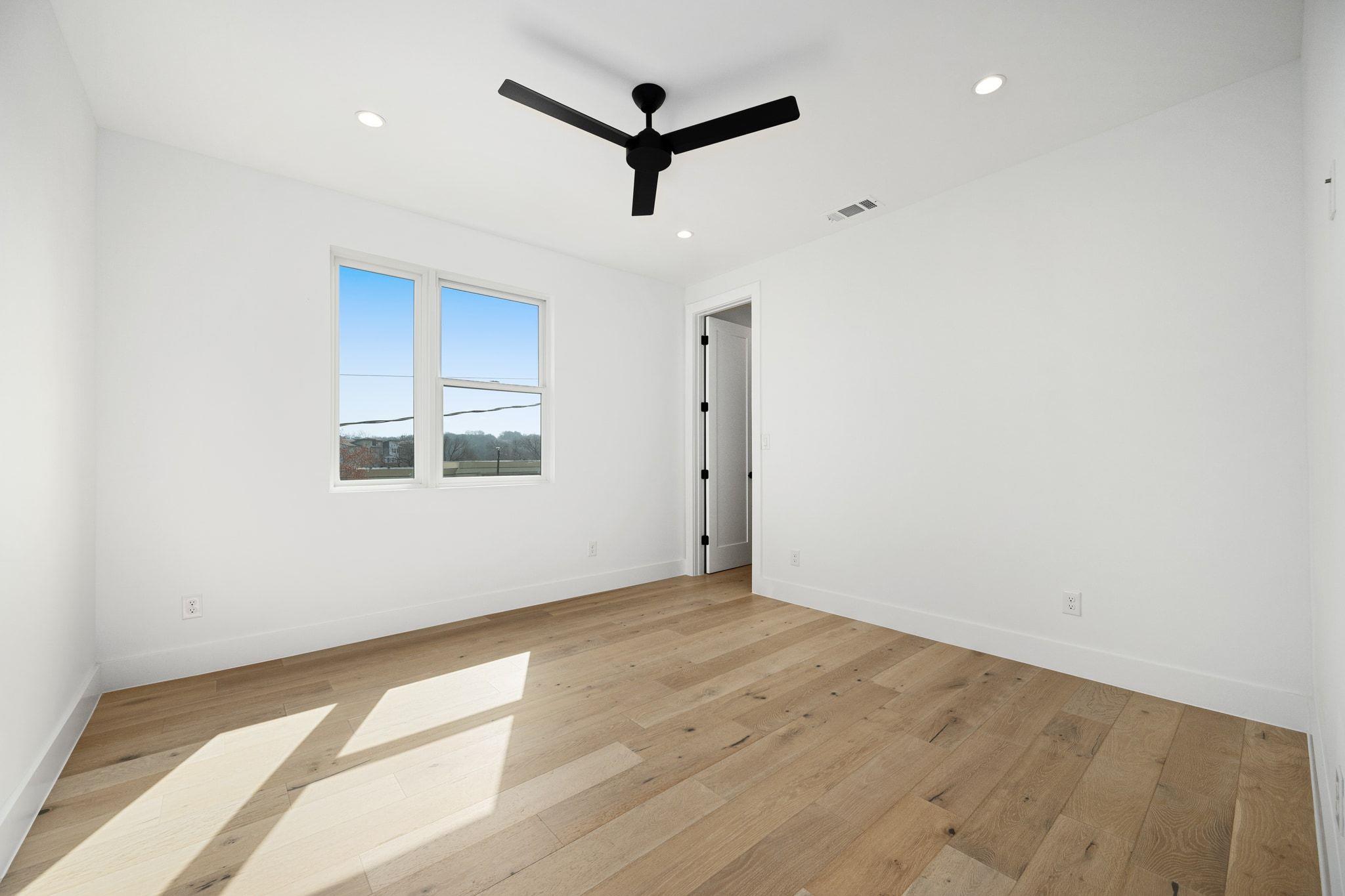 1119 Fairmount Ave