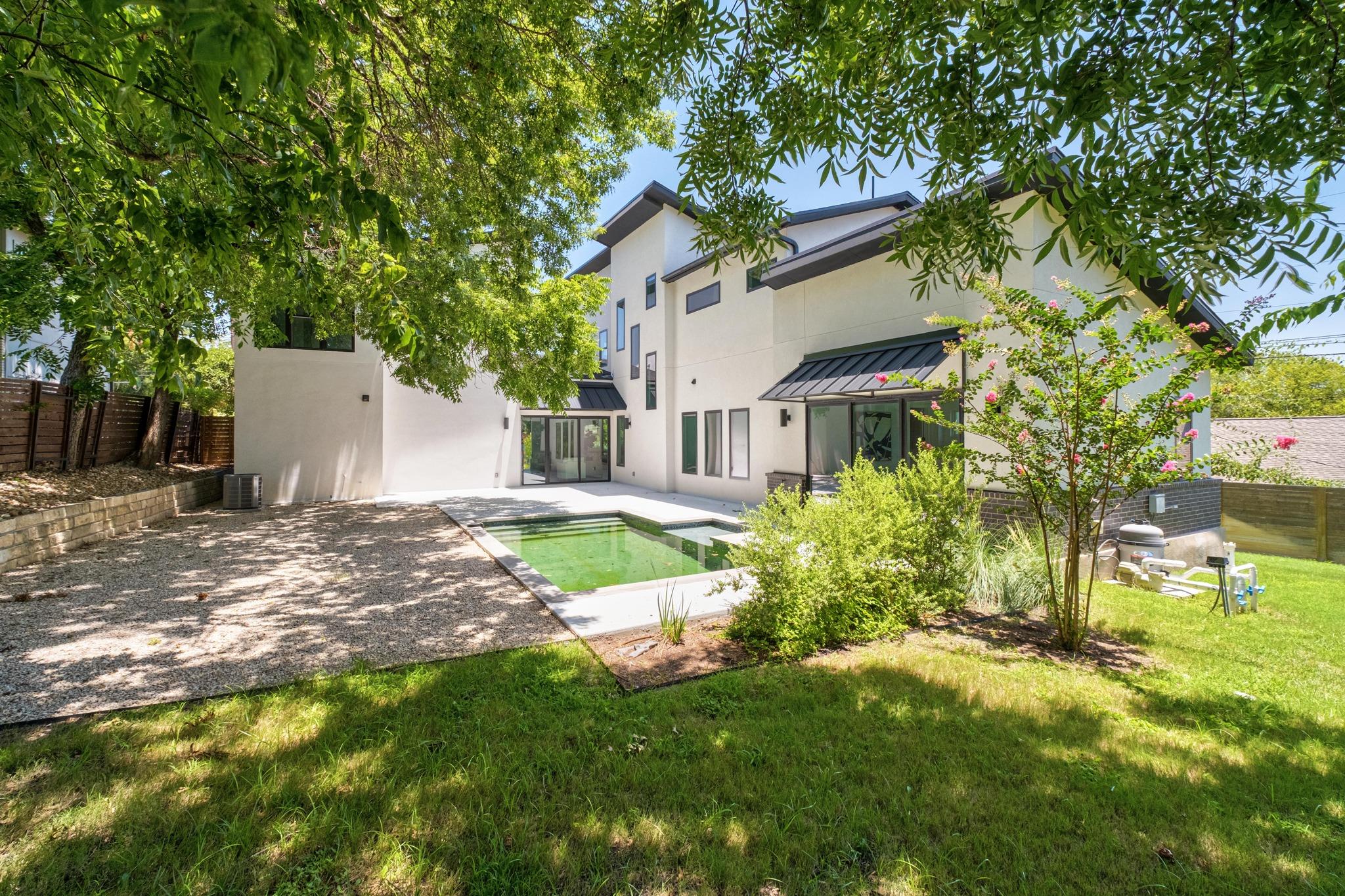 1119 Fairmount Ave